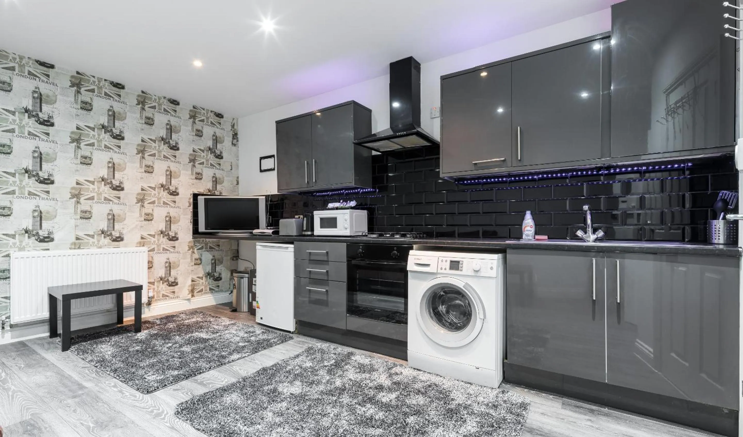 Bedroom in Whitechapel Grand