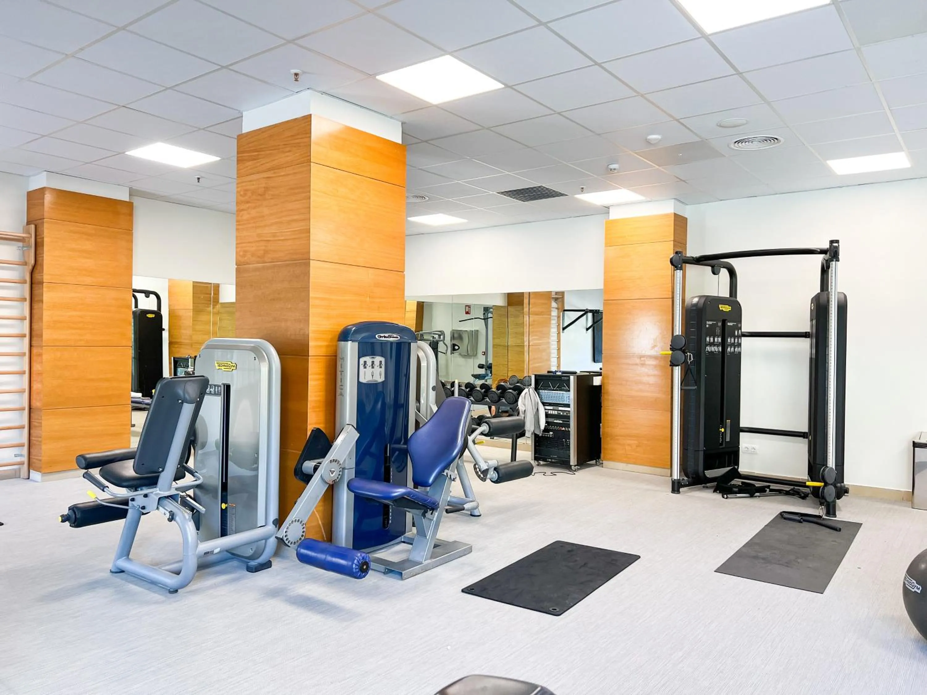 Fitness centre/facilities in Apartamentos Cordial Mogán Valle