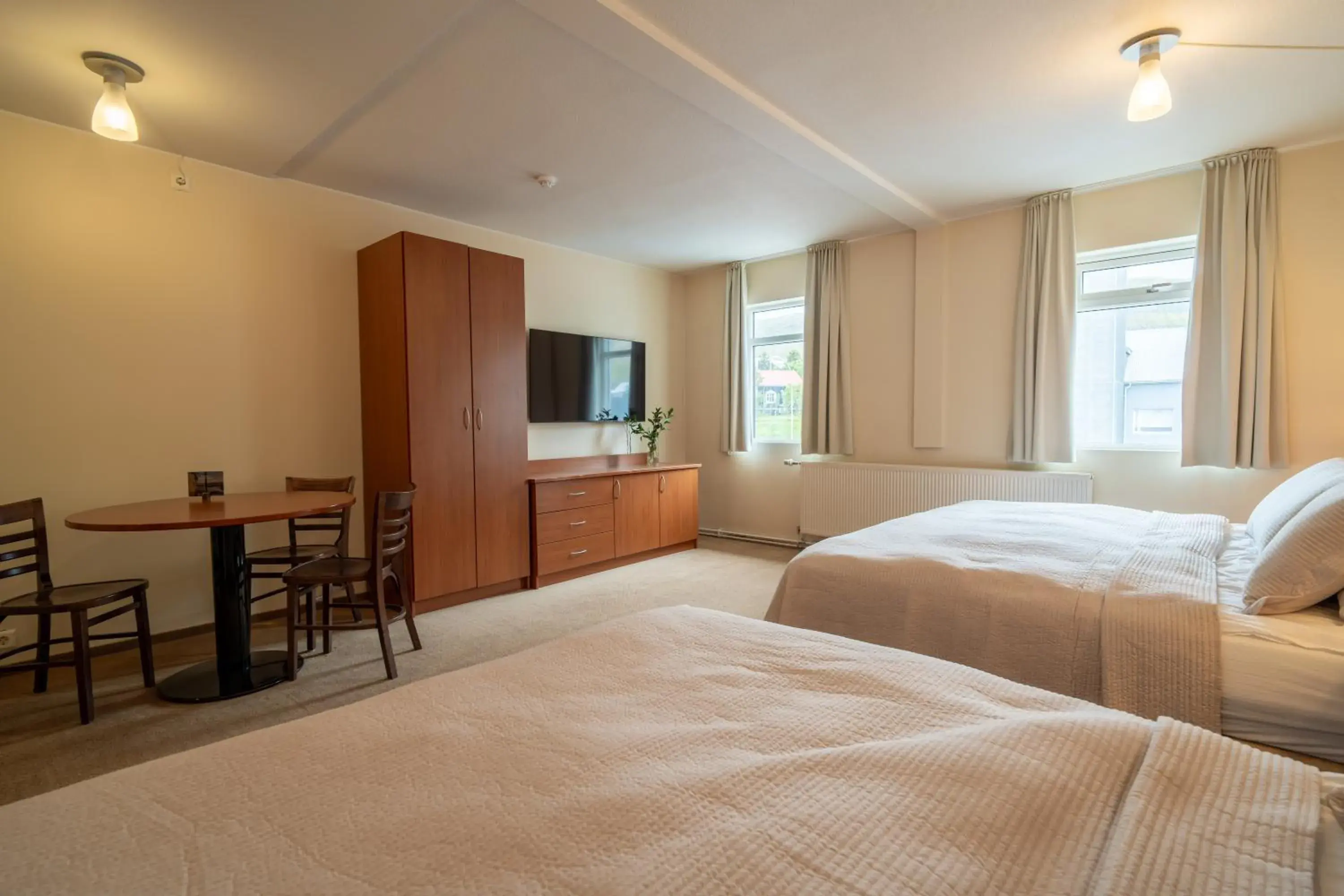 Quadruple Room with Sea View in Hotel Vest Mar Quadruple Room with Sea View in Hotel Vest Mar