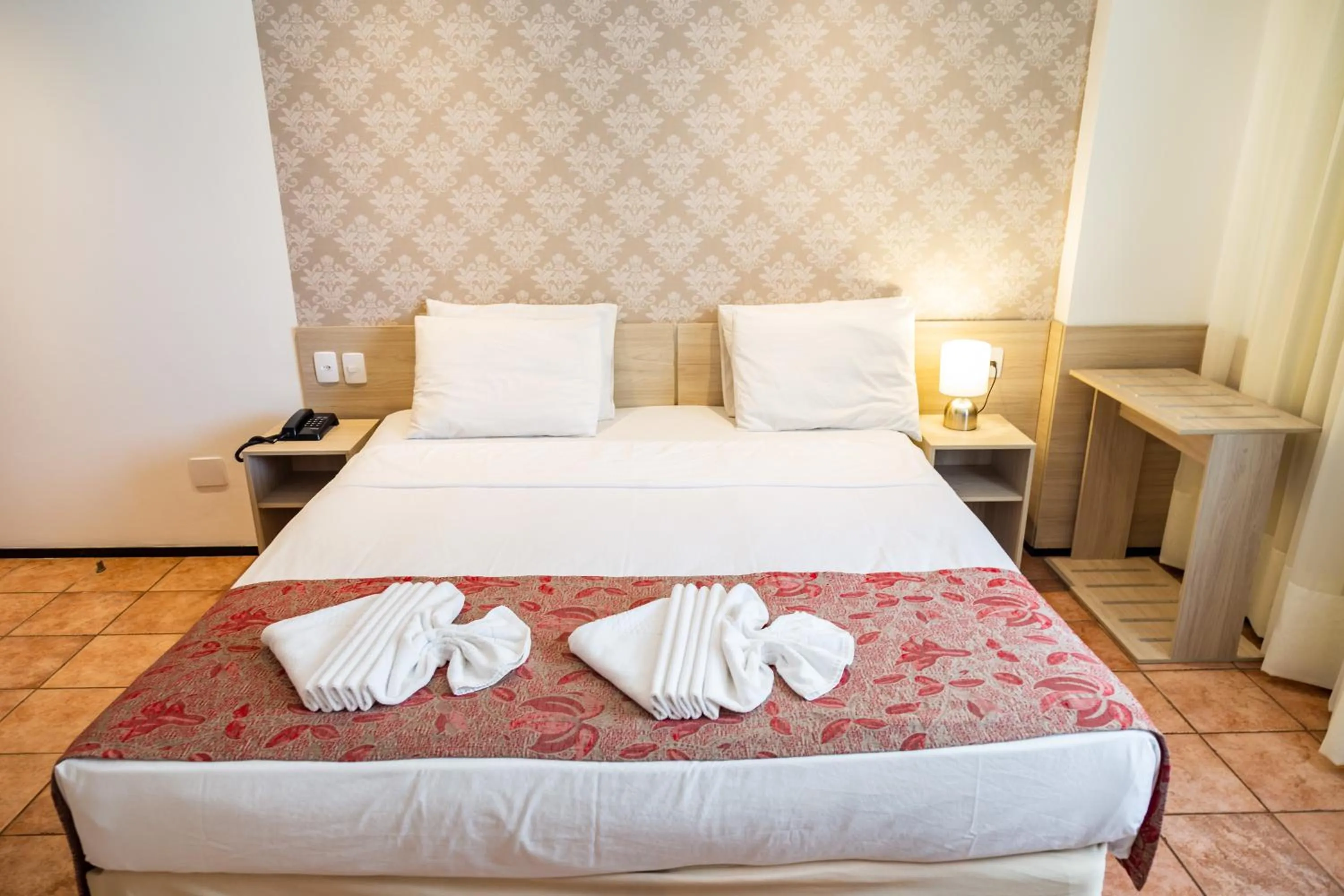 Bed in Plaza Praia Suítes