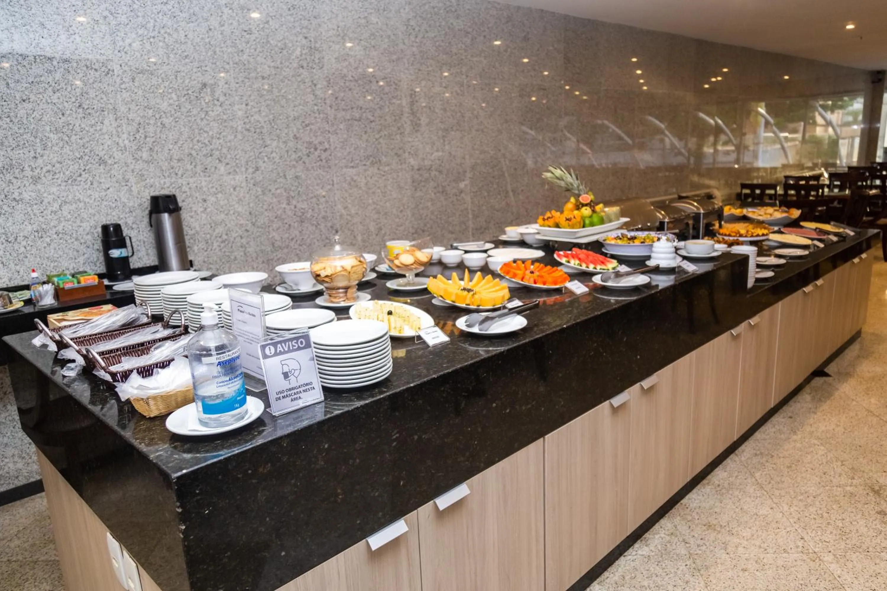 Food and drinks in Plaza Praia Suítes