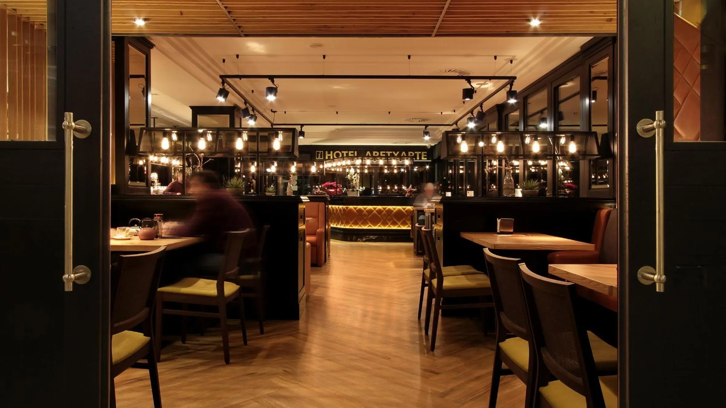 Lounge or bar in Hotel Aretxarte