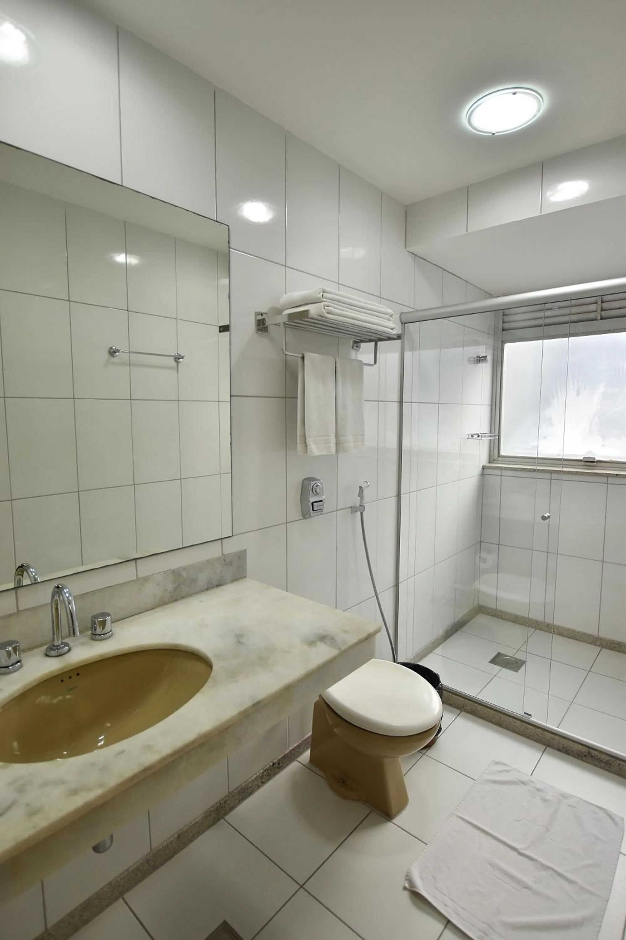 Bathroom in Alice Vitoria Hotel Arte by Nobile