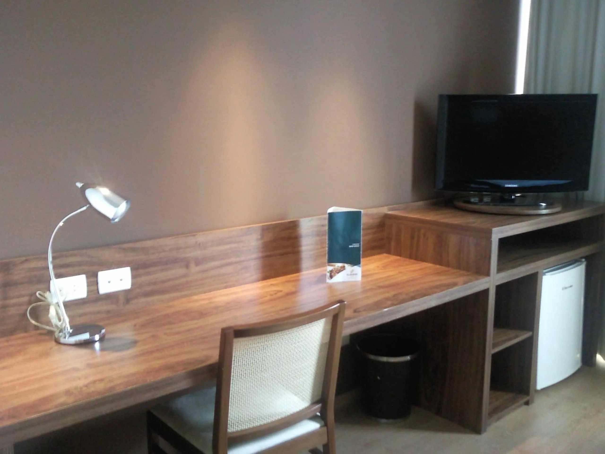 TV and multimedia in Alice Vitoria Hotel Arte by Nobile