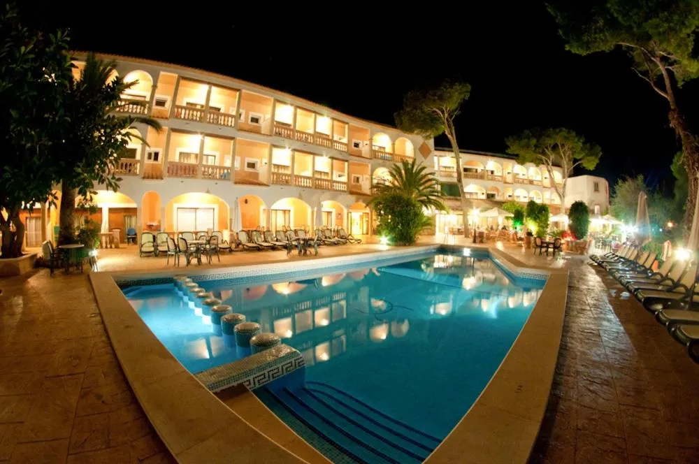 Property building in Hotel Cala Gat