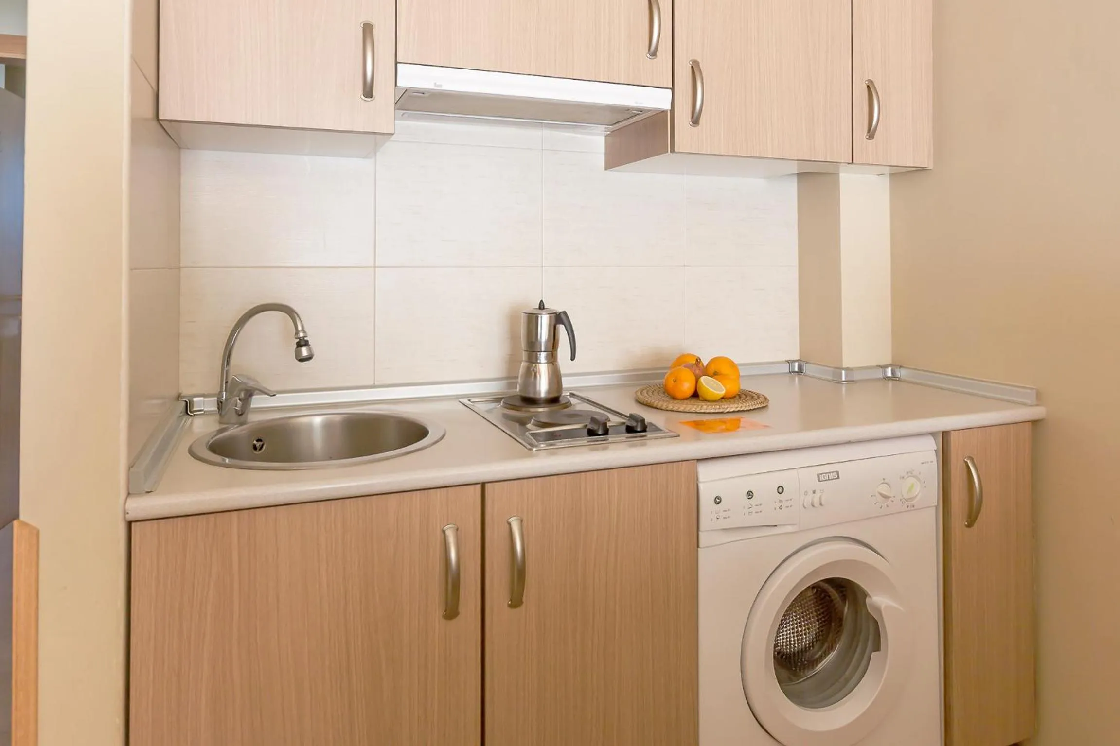 Kitchen or kitchenette in Apartamentos Mar Comillas