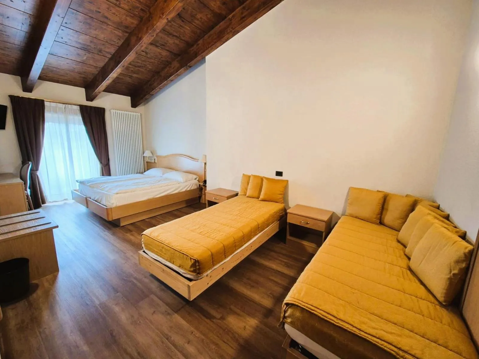 Bed in Hotel Angelica