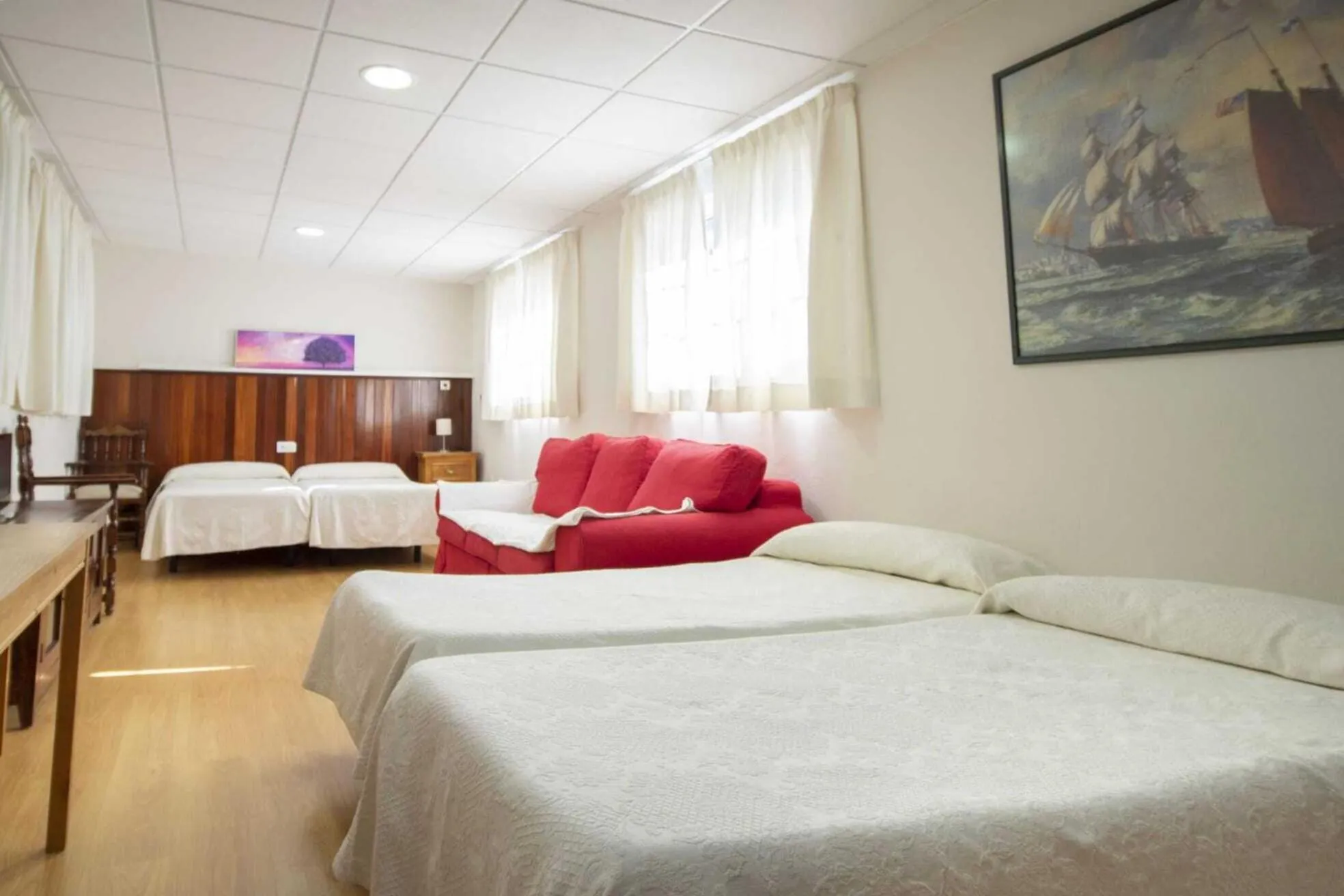 Bedroom, Bed in Los Gallos