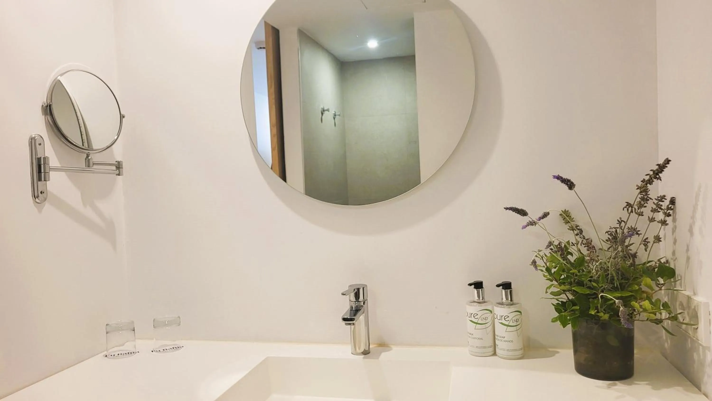 Bathroom in Hotel Bahia Pollensa