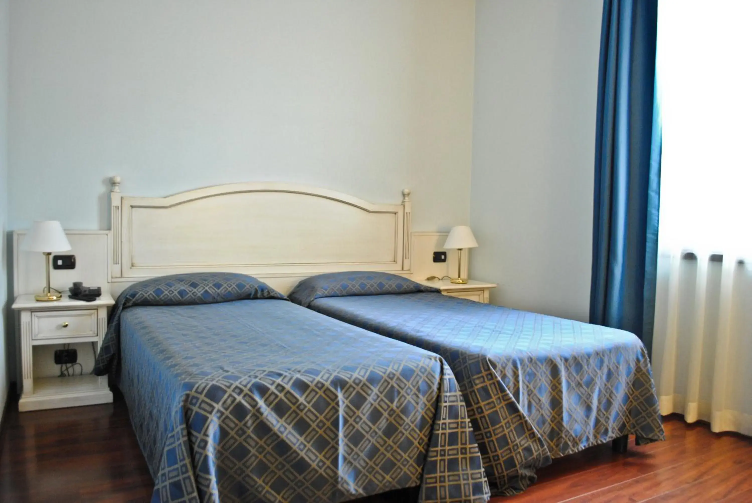 Standard Twin Room in International Hotel Standard Twin Room in International Hotel