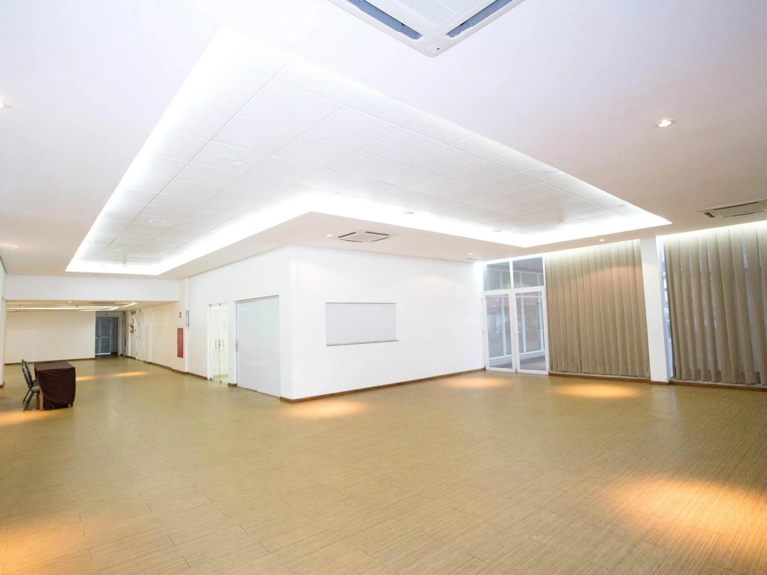 Meeting/conference room in ibis Feira de Santana