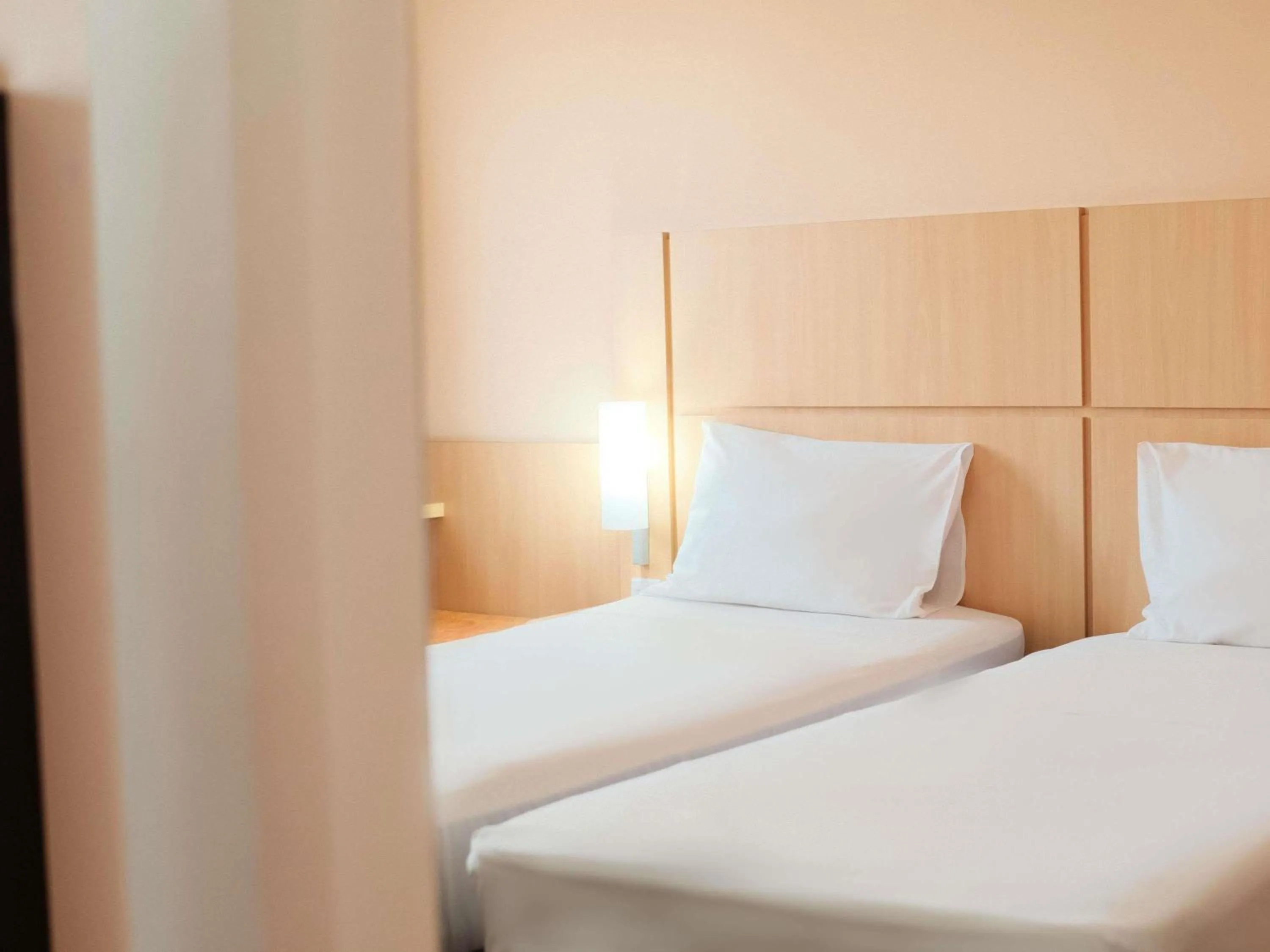 Bedroom, Bed in ibis Feira de Santana