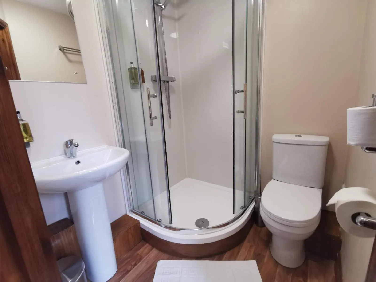 Double Room in Bonkle House