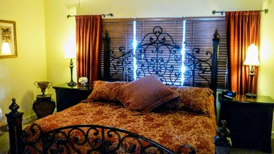 Photo of the whole room, Bed in Villa Venezia