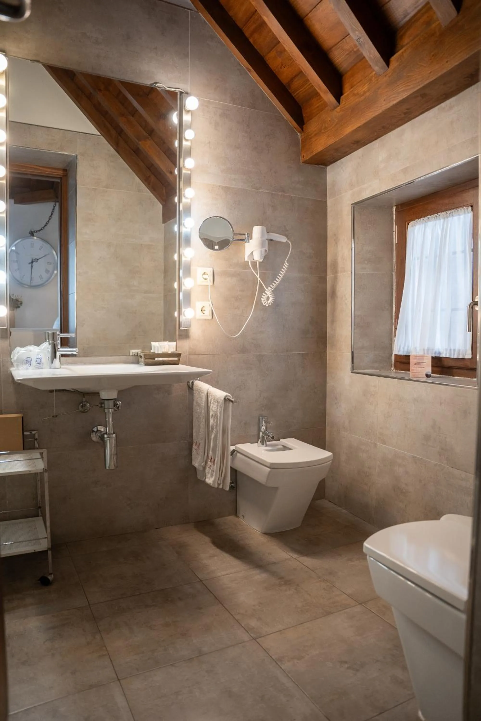 Gar Anat Hotel Boutique