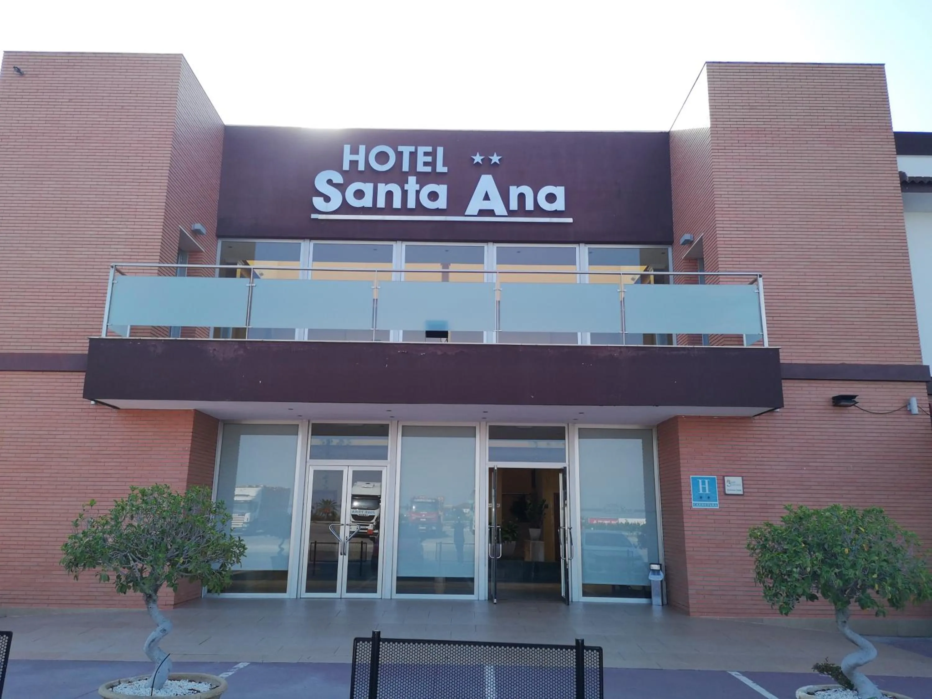 Facade/entrance in Hotel Santa Ana