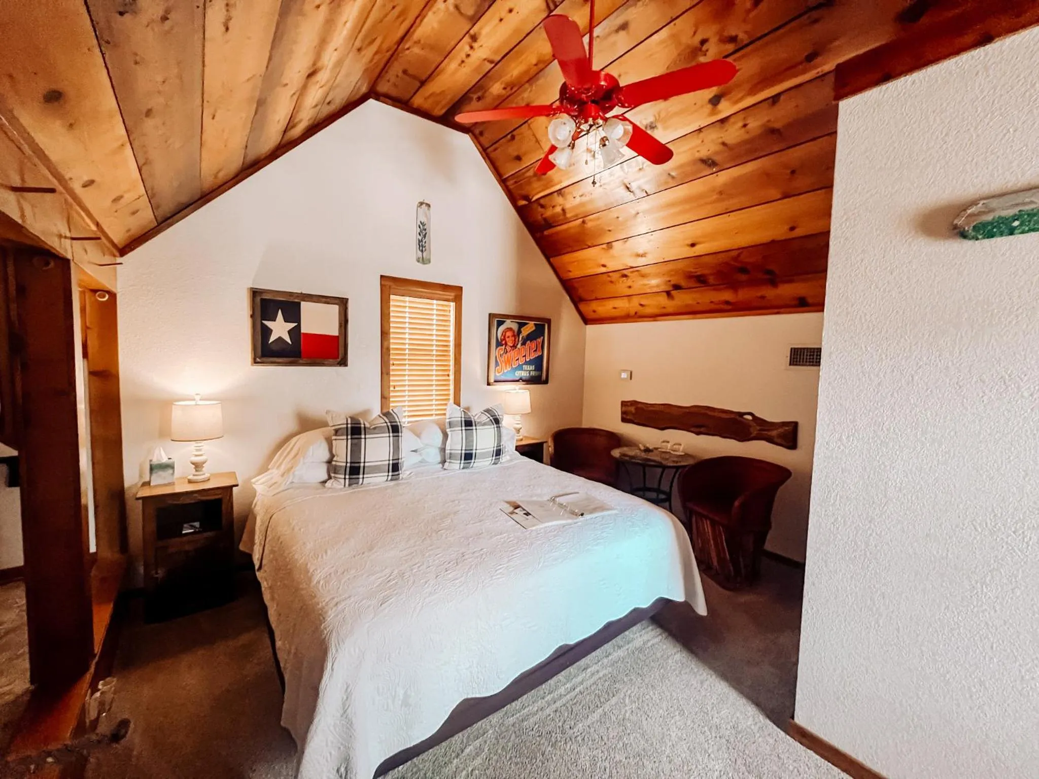 Bed in Gruene Cottages