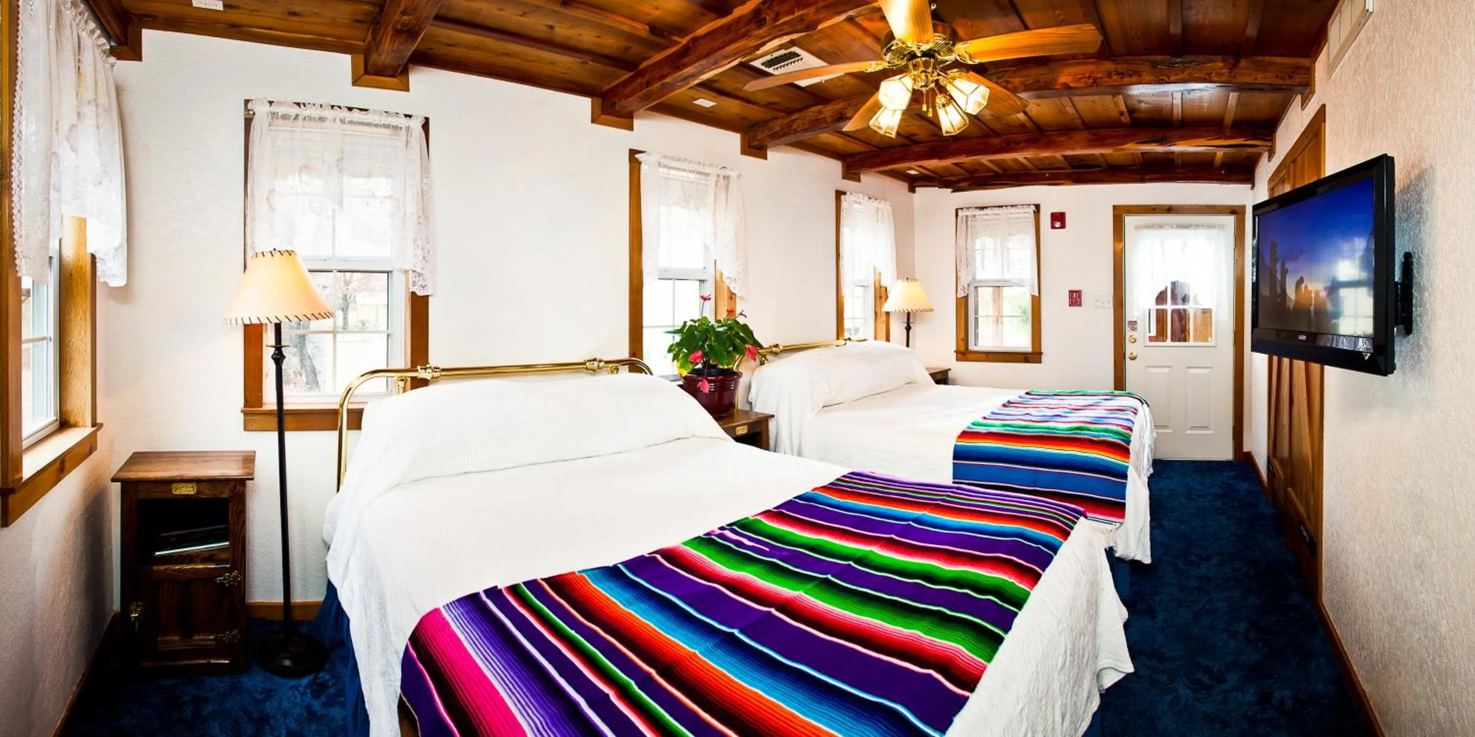 Bed in Gruene Cottages