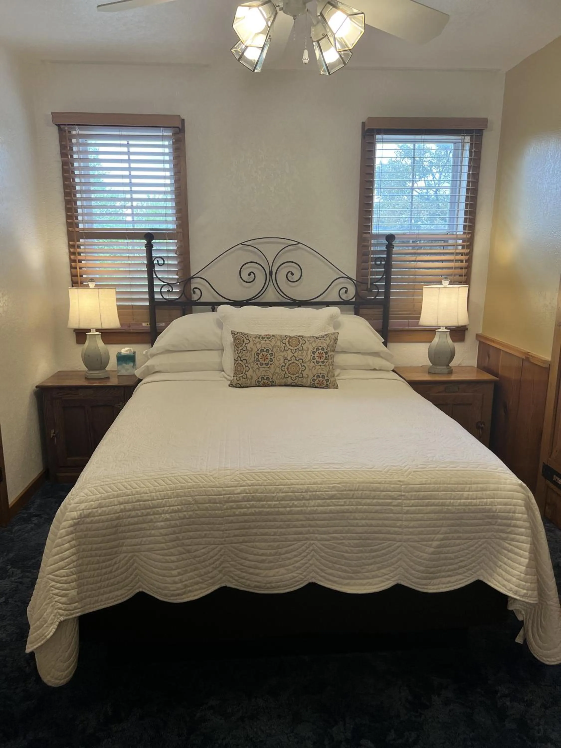 Bed in Gruene Cottages