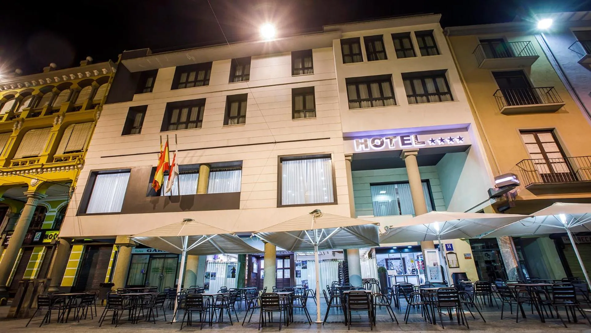 Facade/entrance in Gran Hotel Ciudad de Barbastro