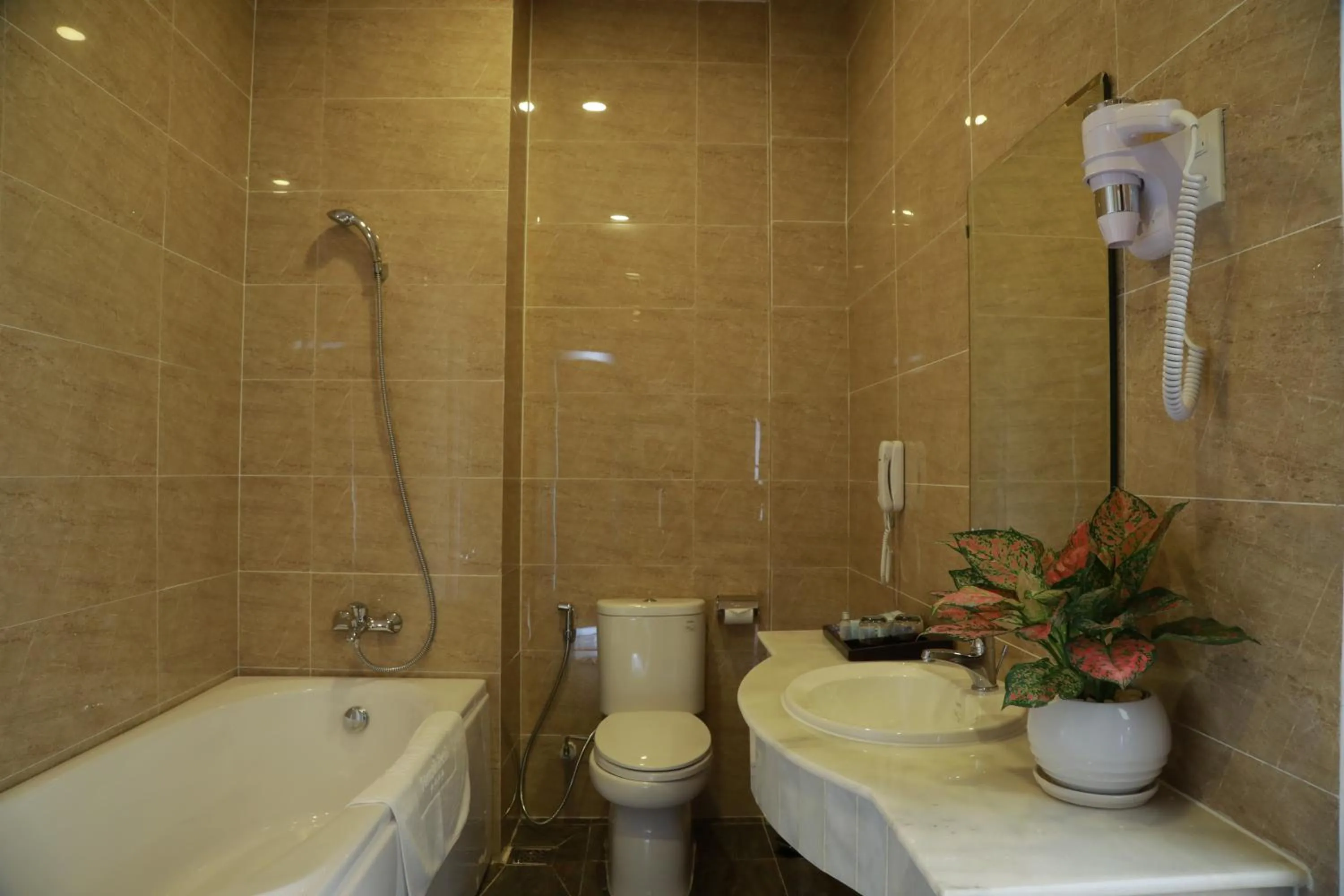 Shower in Ninh Kieu Riverside Hotel