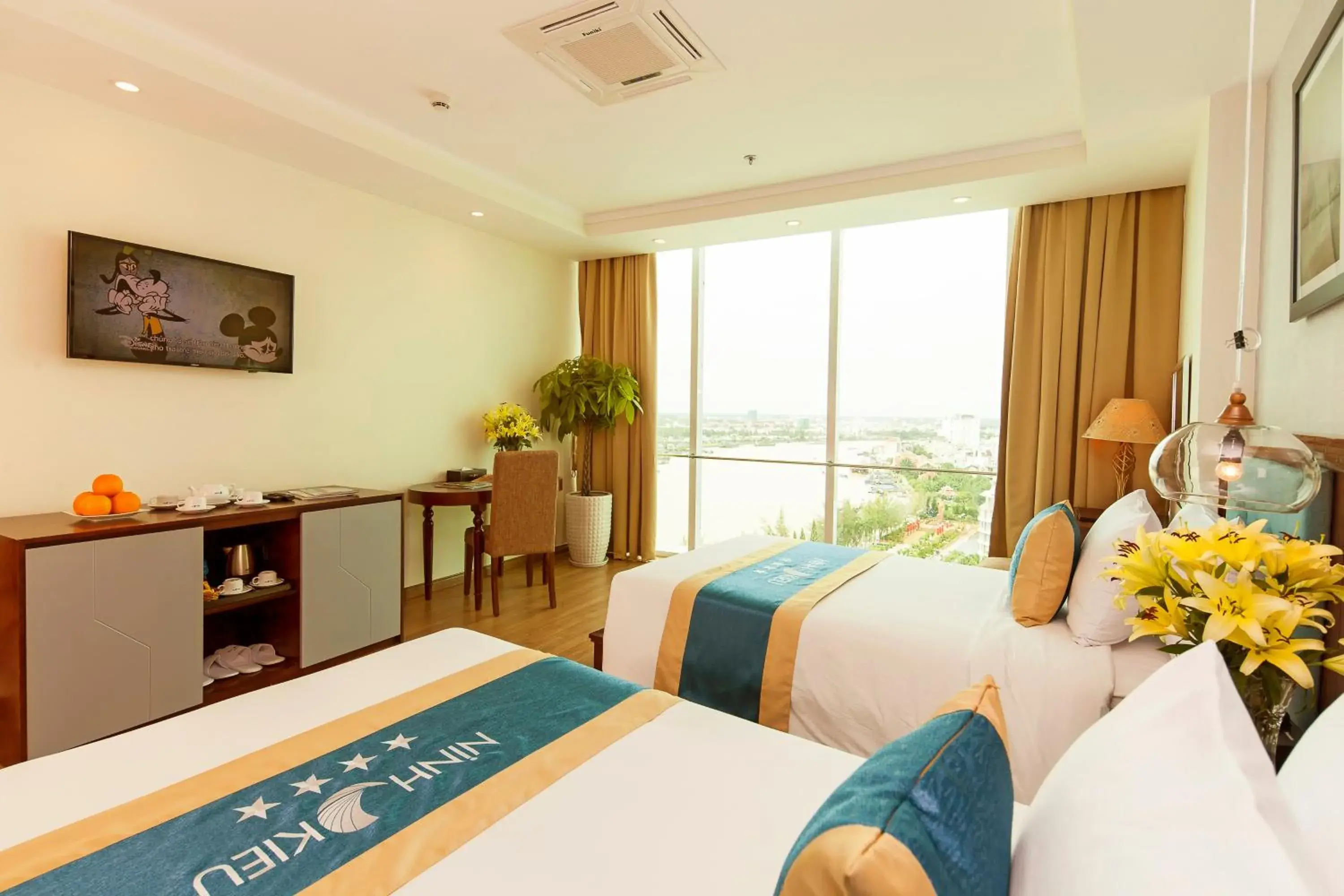 Superior Twin Room with City View in Ninh Kieu Riverside Hotel Superior Twin Room with City View in Ninh Kieu Riverside Hotel