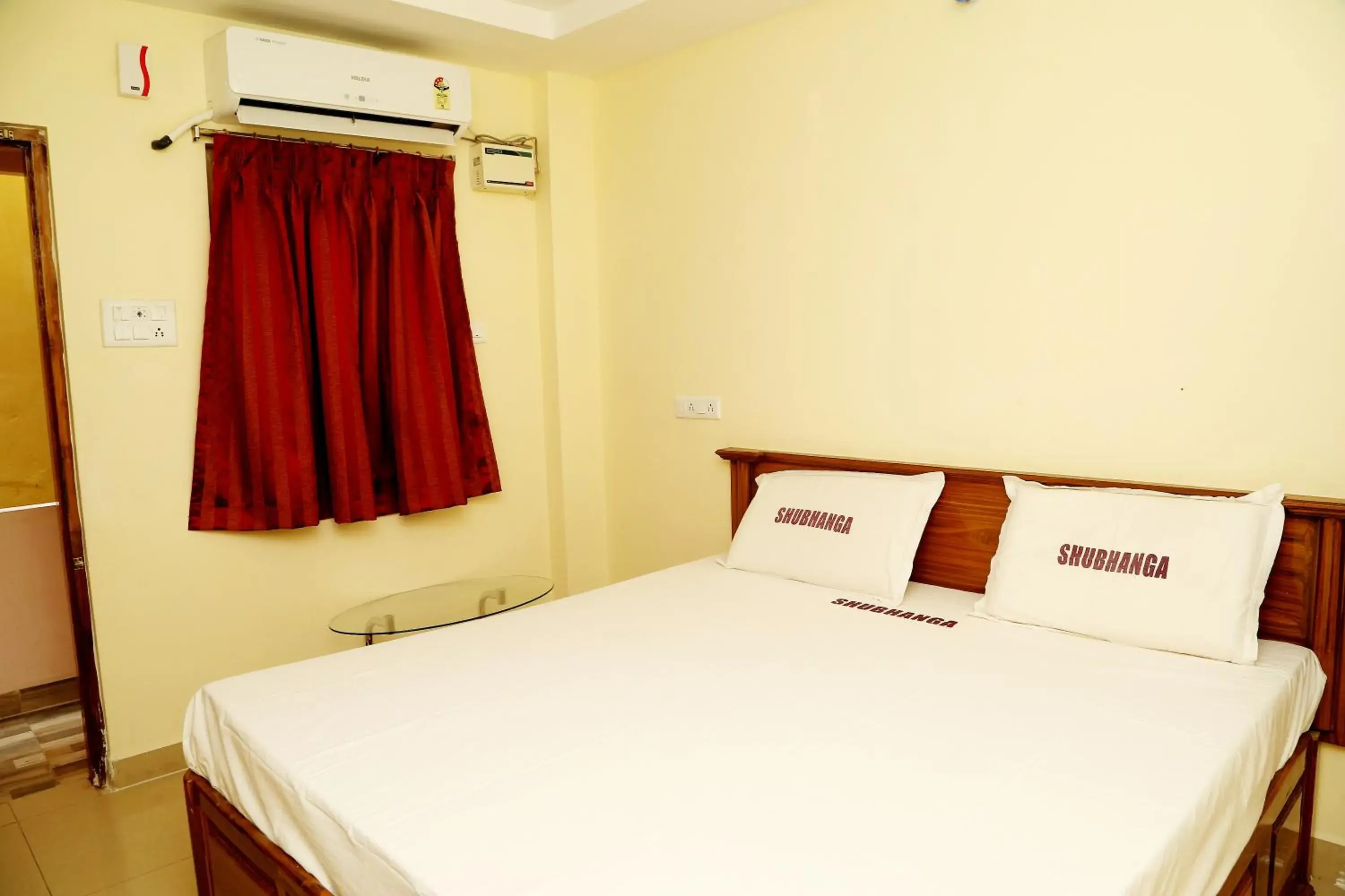 Standard Double Room in Shubhanga Residency Standard Double Room in Shubhanga Residency