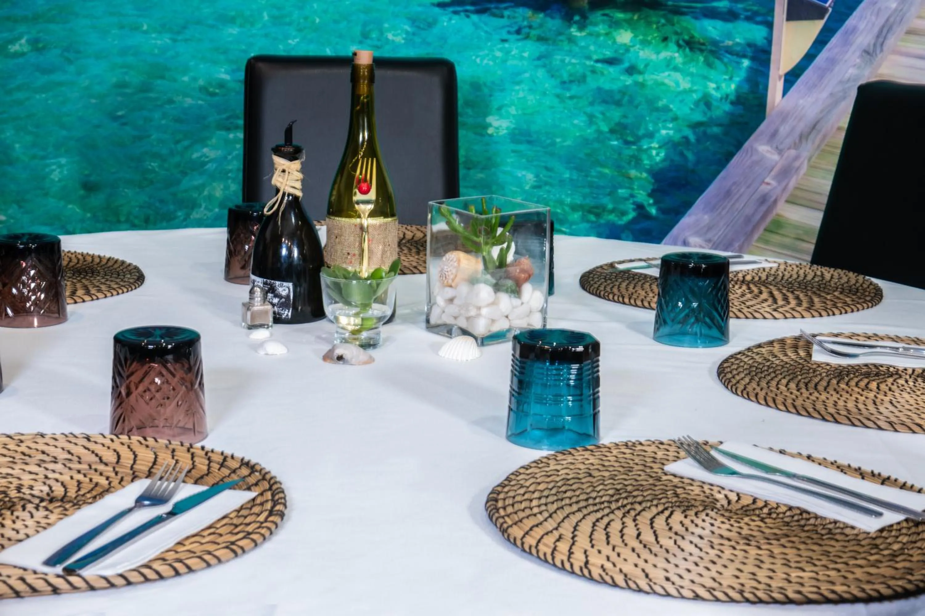 Food and drinks in Adia Hotel Cunit Playa