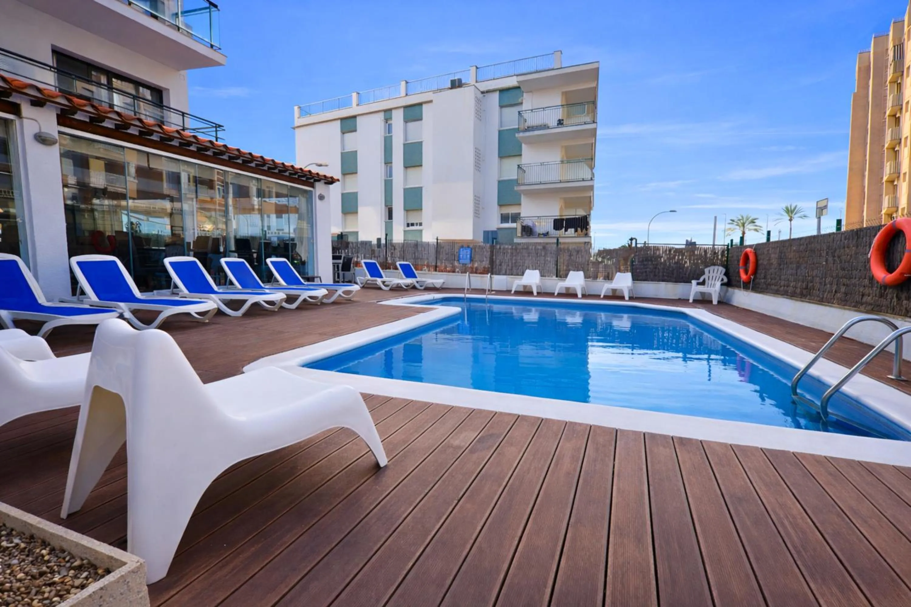 Pool view in Adia Hotel Cunit Playa