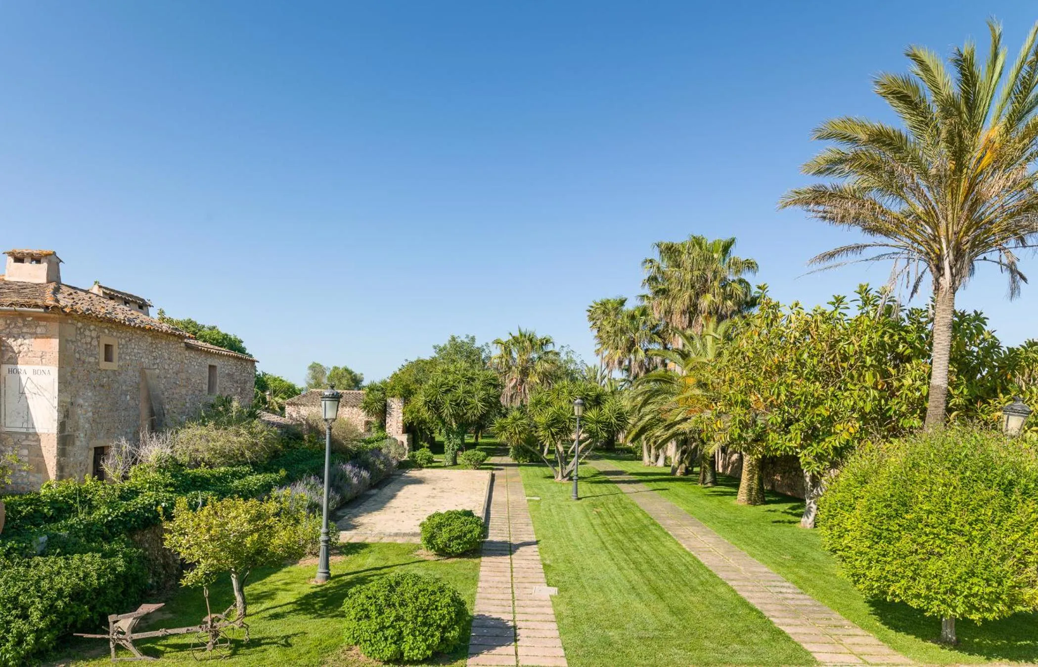 Garden view in Sa Bassa Rotja Ecoturisme