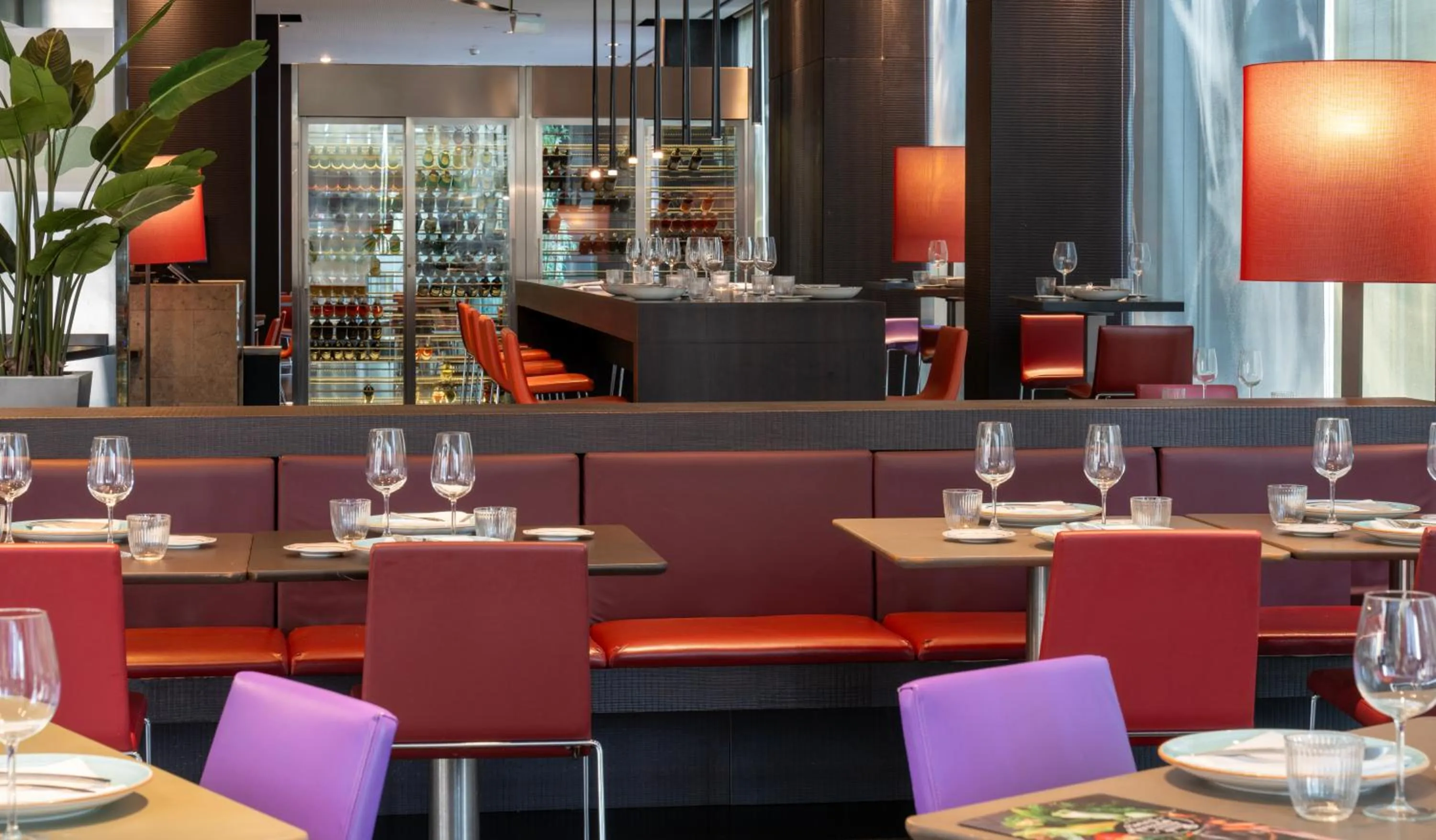 Restaurant/places to eat in Novotel Barcelona City