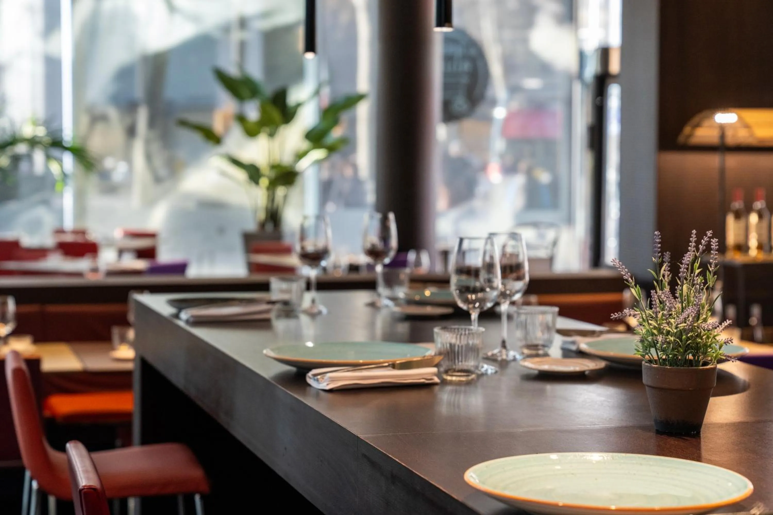 Restaurant/places to eat in Novotel Barcelona City