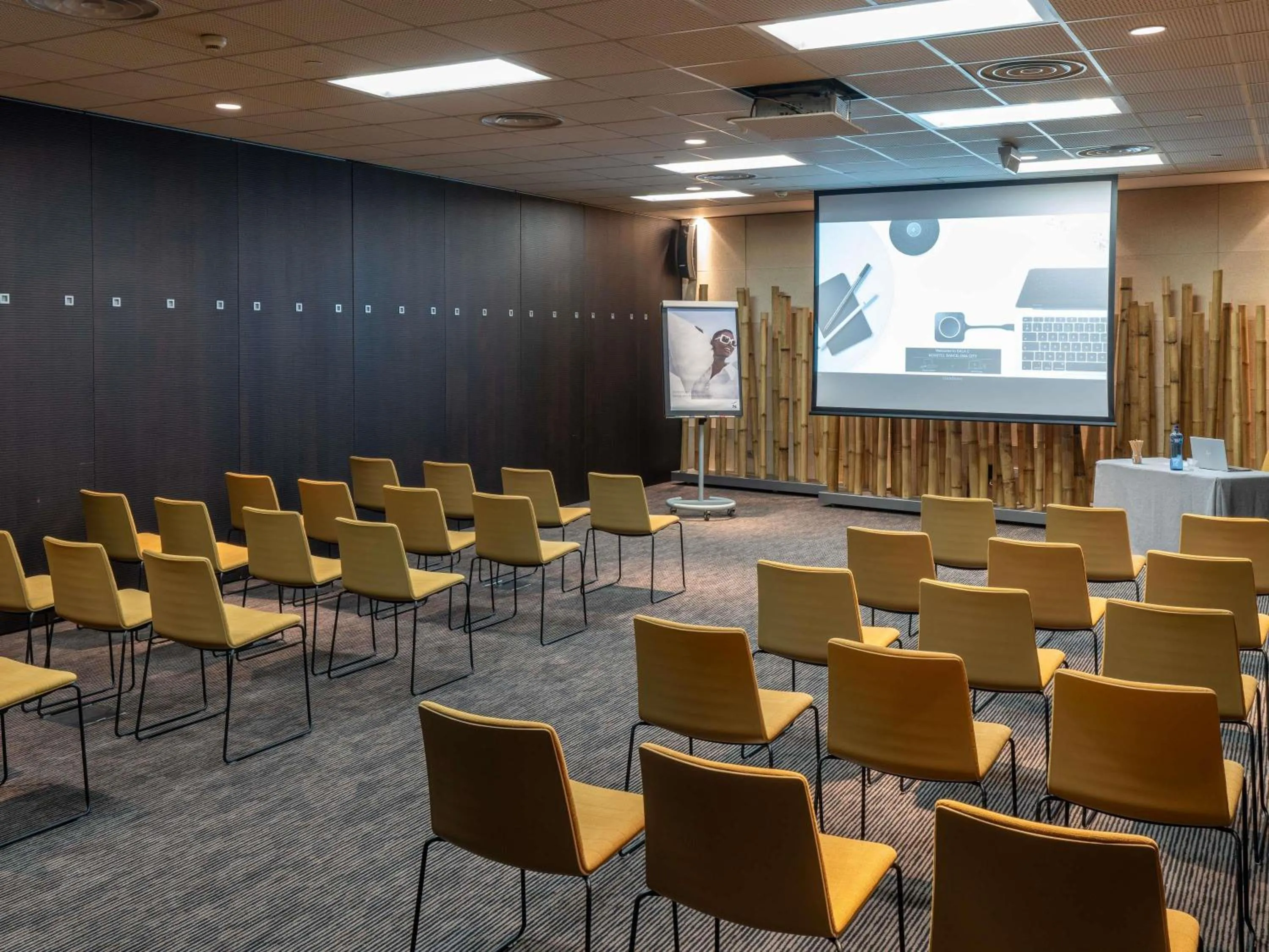 Meeting/conference room in Novotel Barcelona City