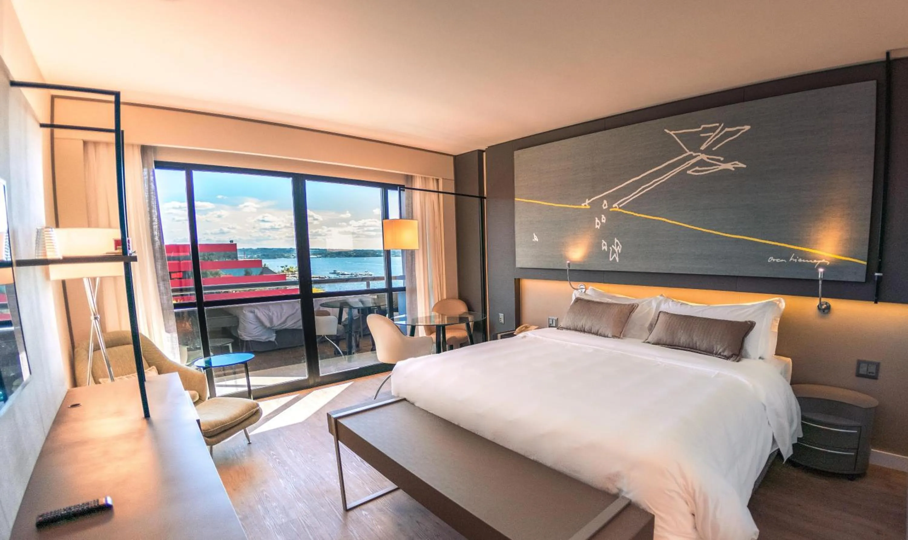 View (from property/room), Bed in Royal Tulip Brasília Alvorada