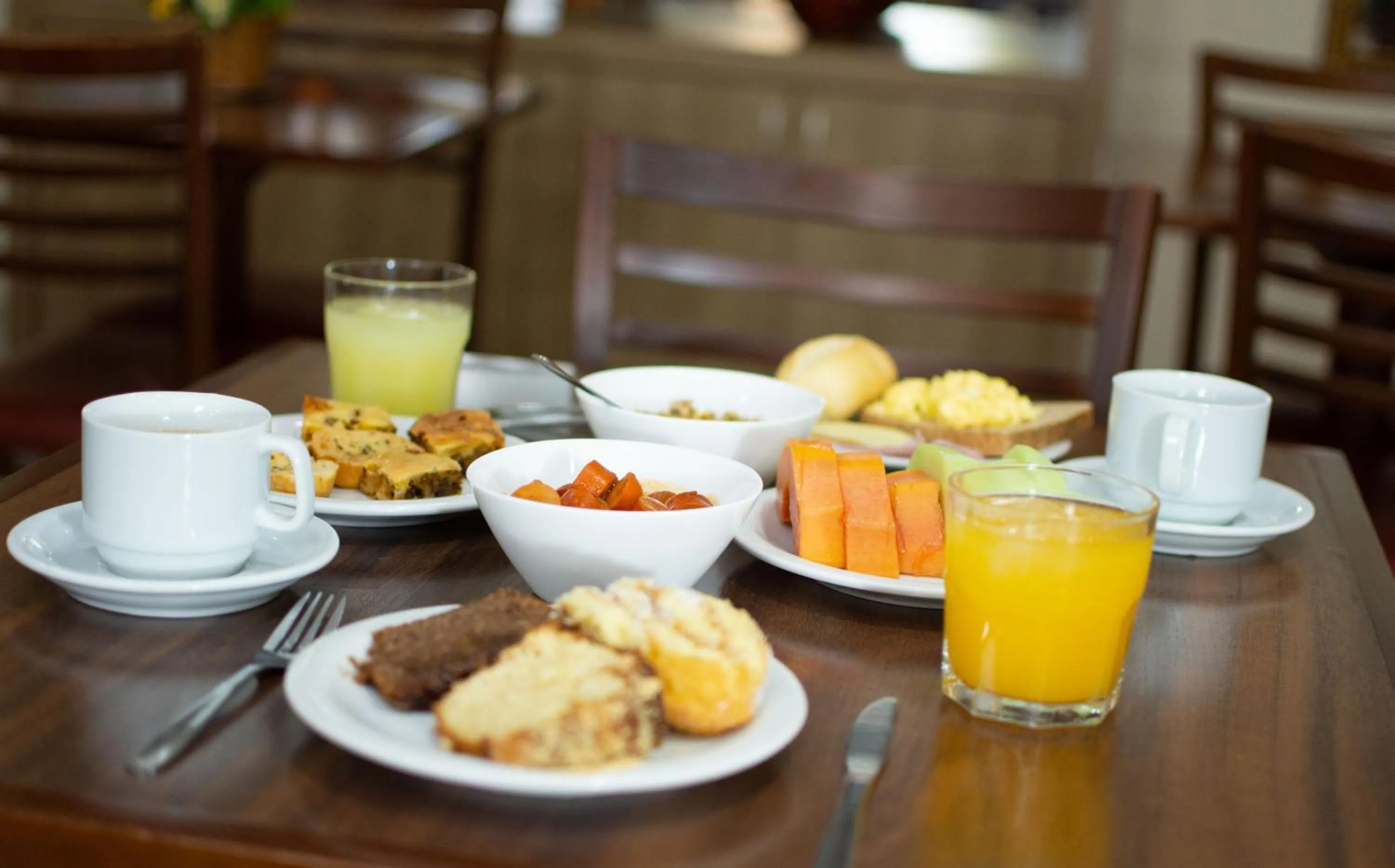 Breakfast in Hotel Dan Inn Express Foz do Iguaçu By Nacional Inn