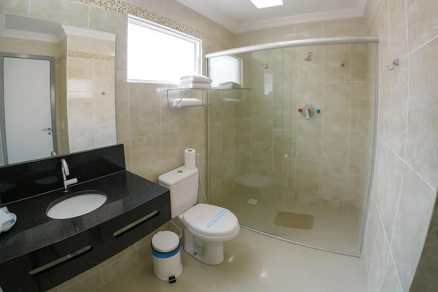 Bathroom in Hotel Areia de Ouro