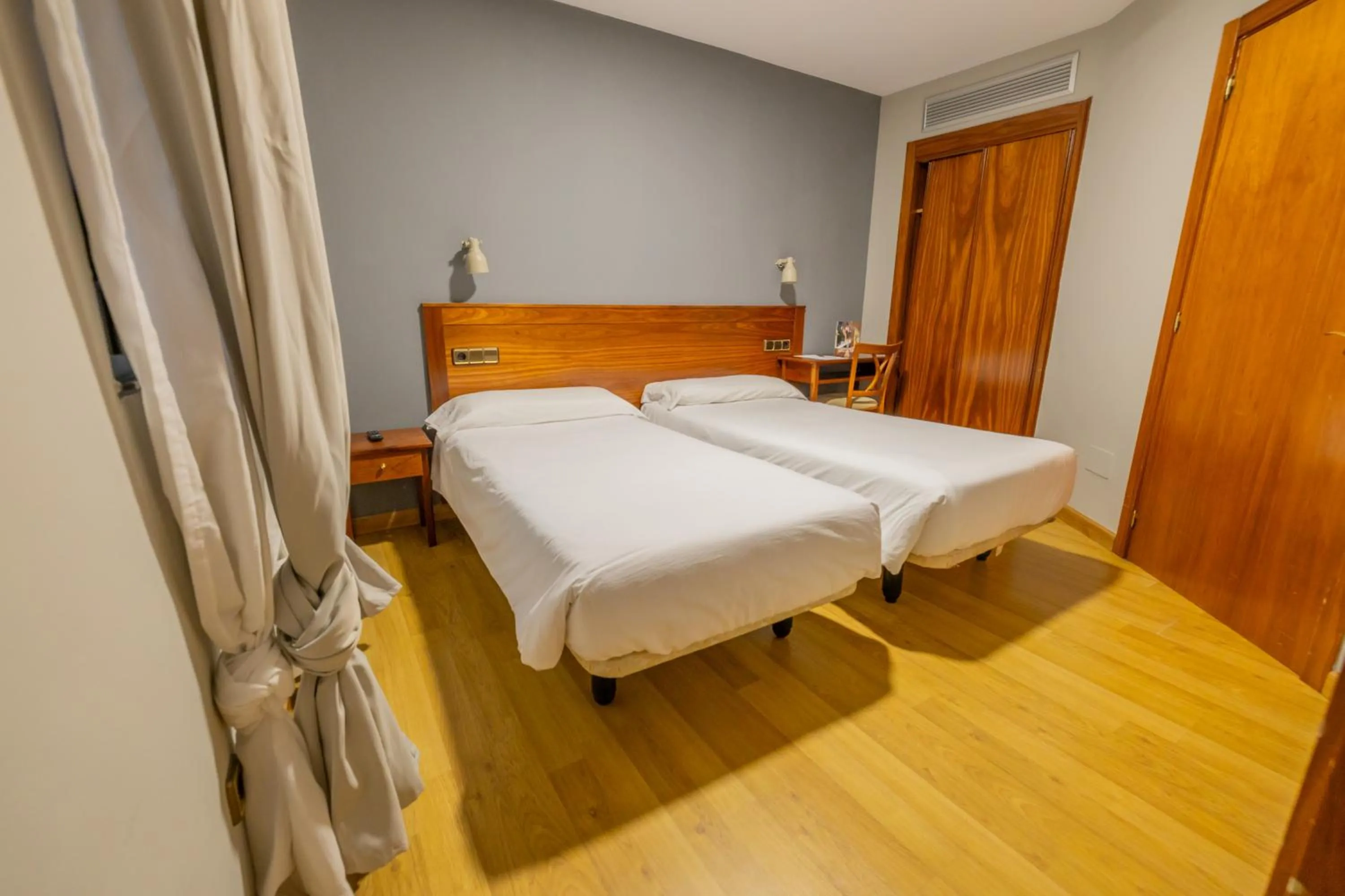 Bed in Hotel Los Templarios