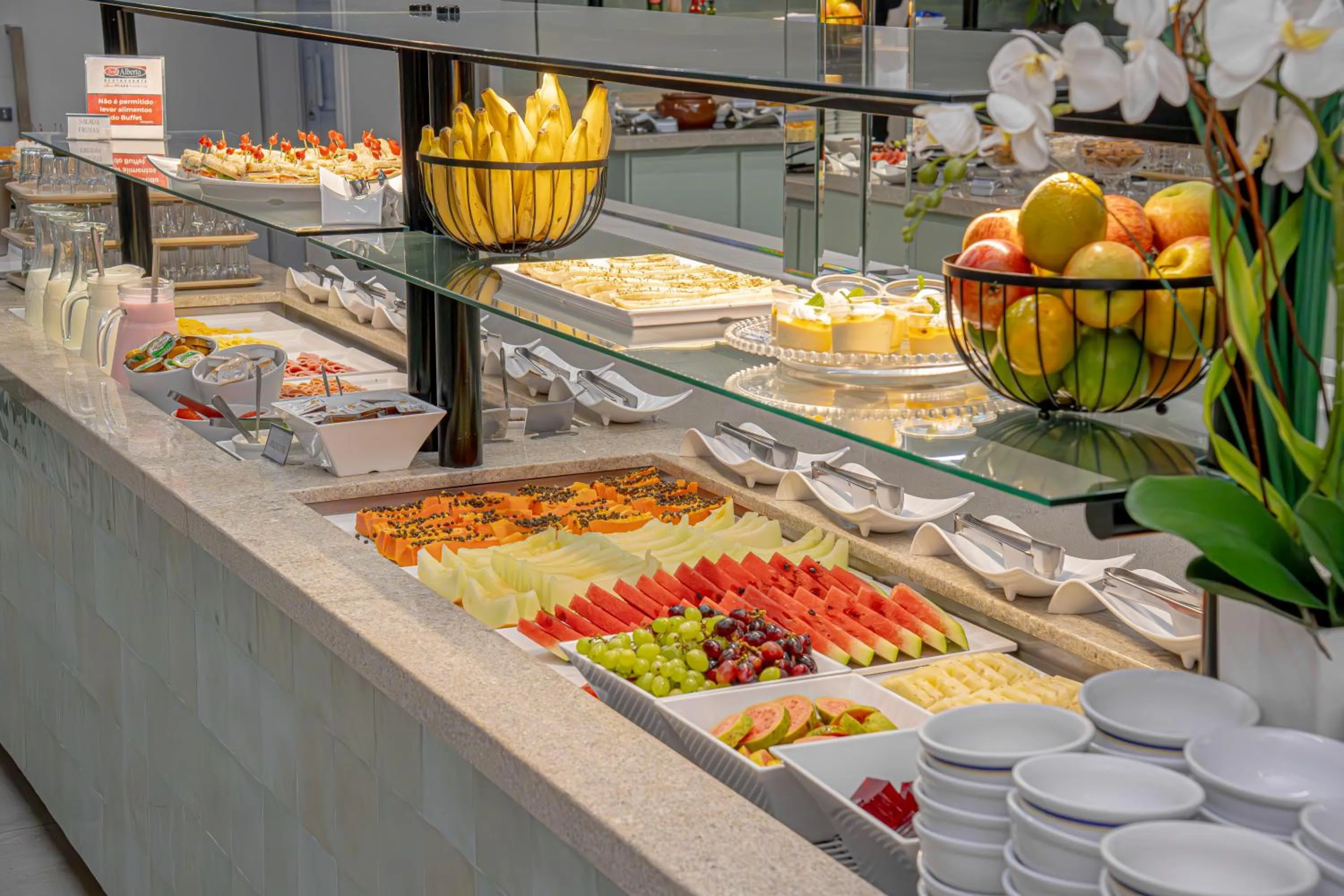 Breakfast in Hotel Plaza Camboriú