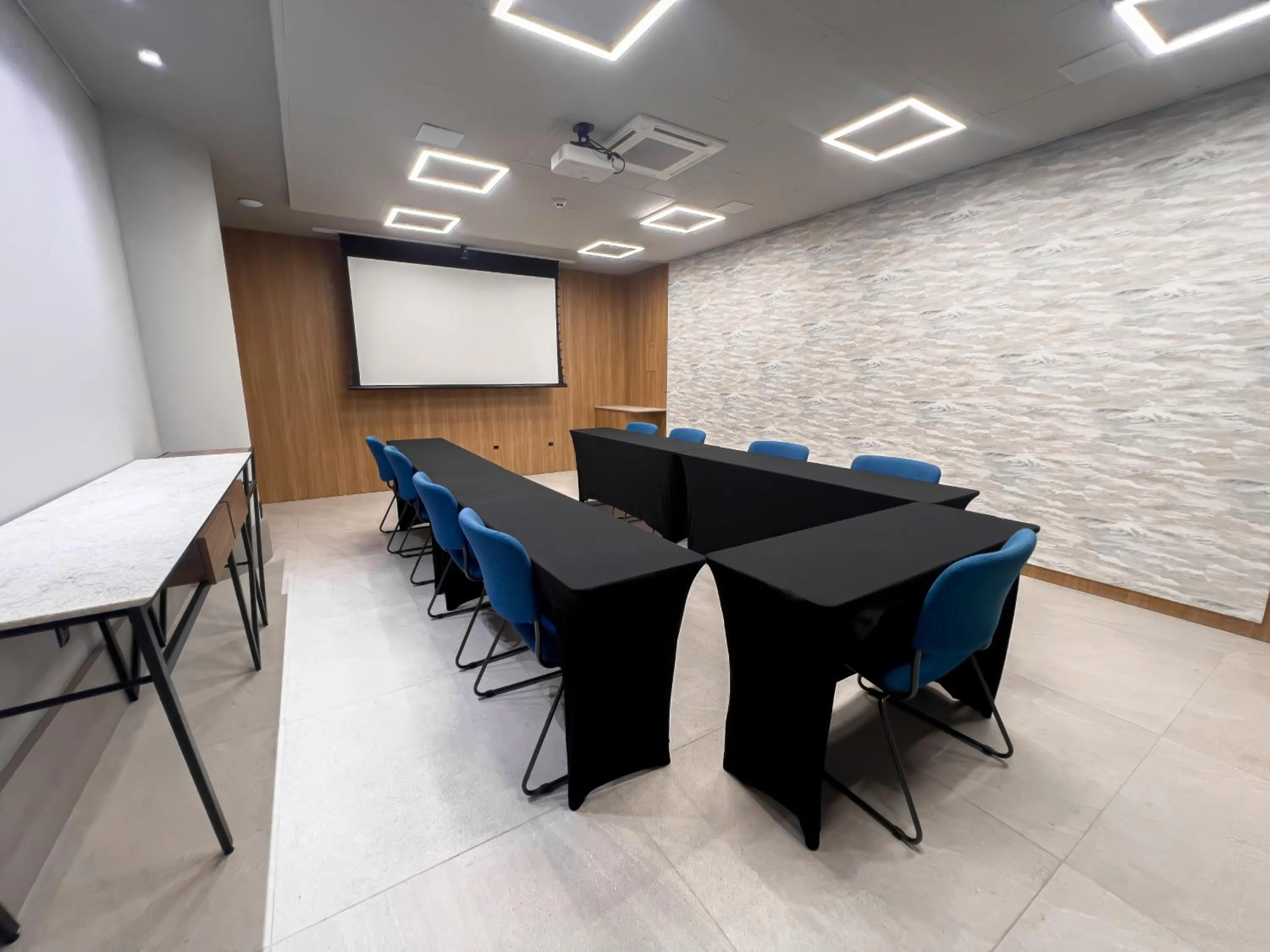 Meeting/conference room in Hotel Plaza Camboriú
