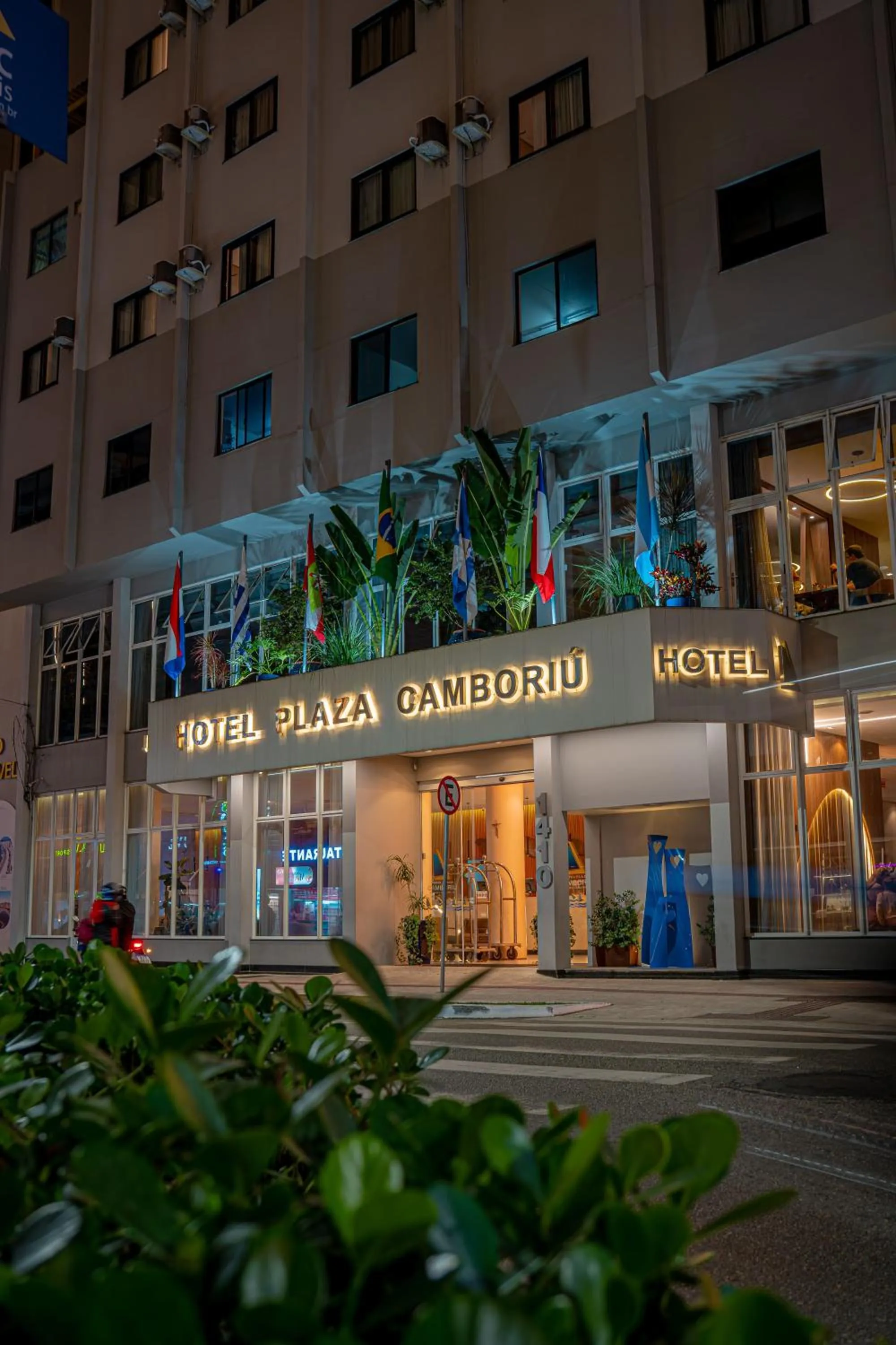 Facade/entrance in Hotel Plaza Camboriú