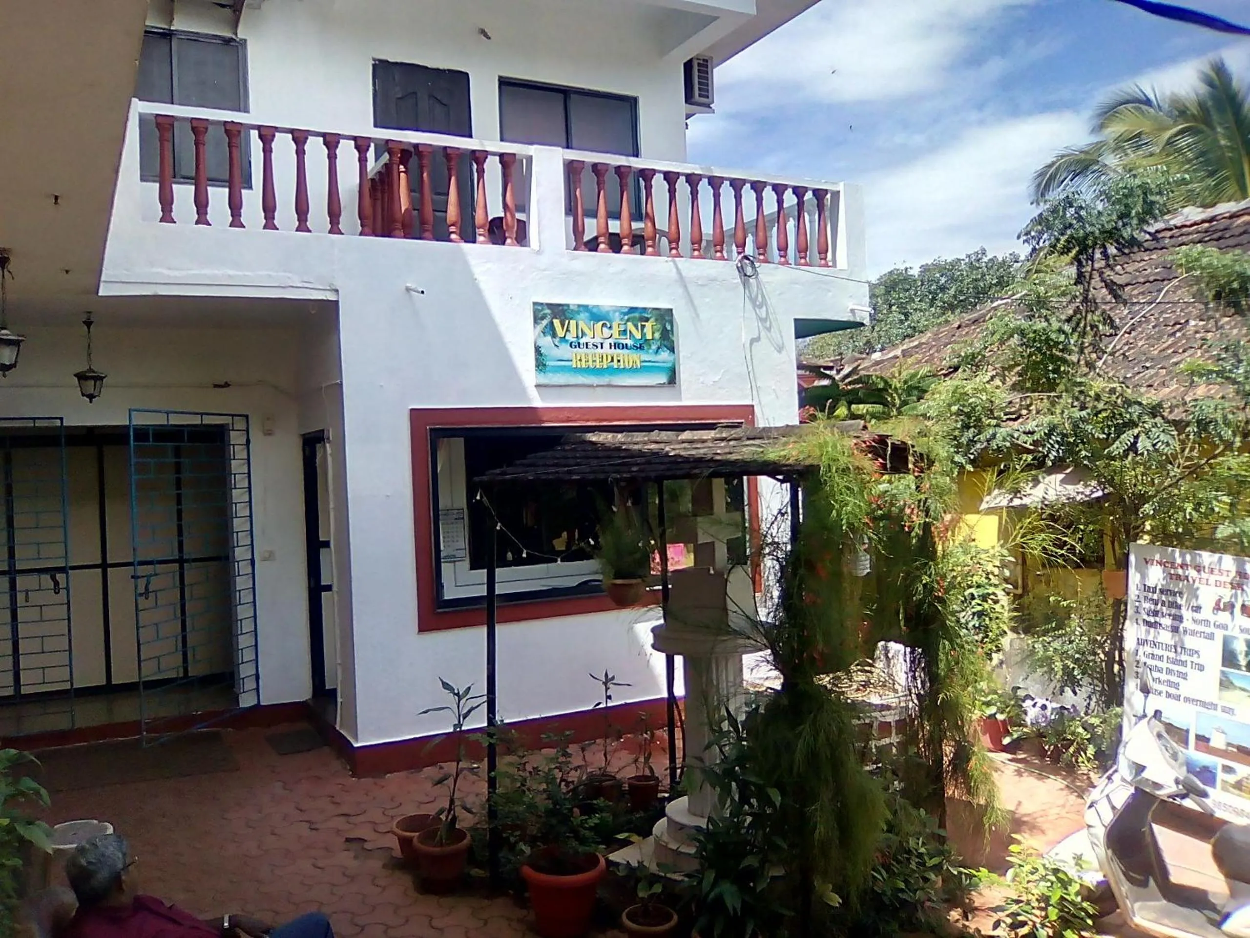 Facade/entrance in Vincent's Holiday Home