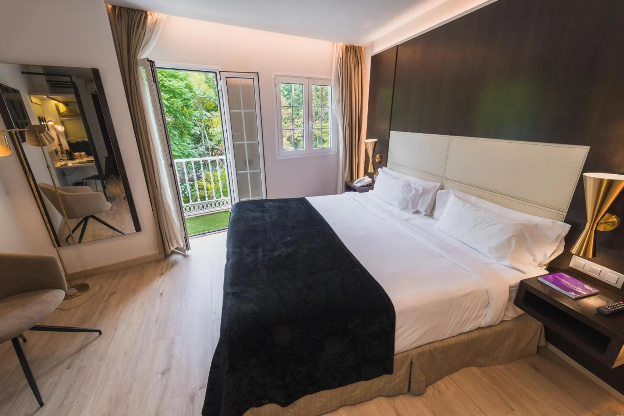 Bedroom, Bed in Hotel Taburiente S.C.Tenerife