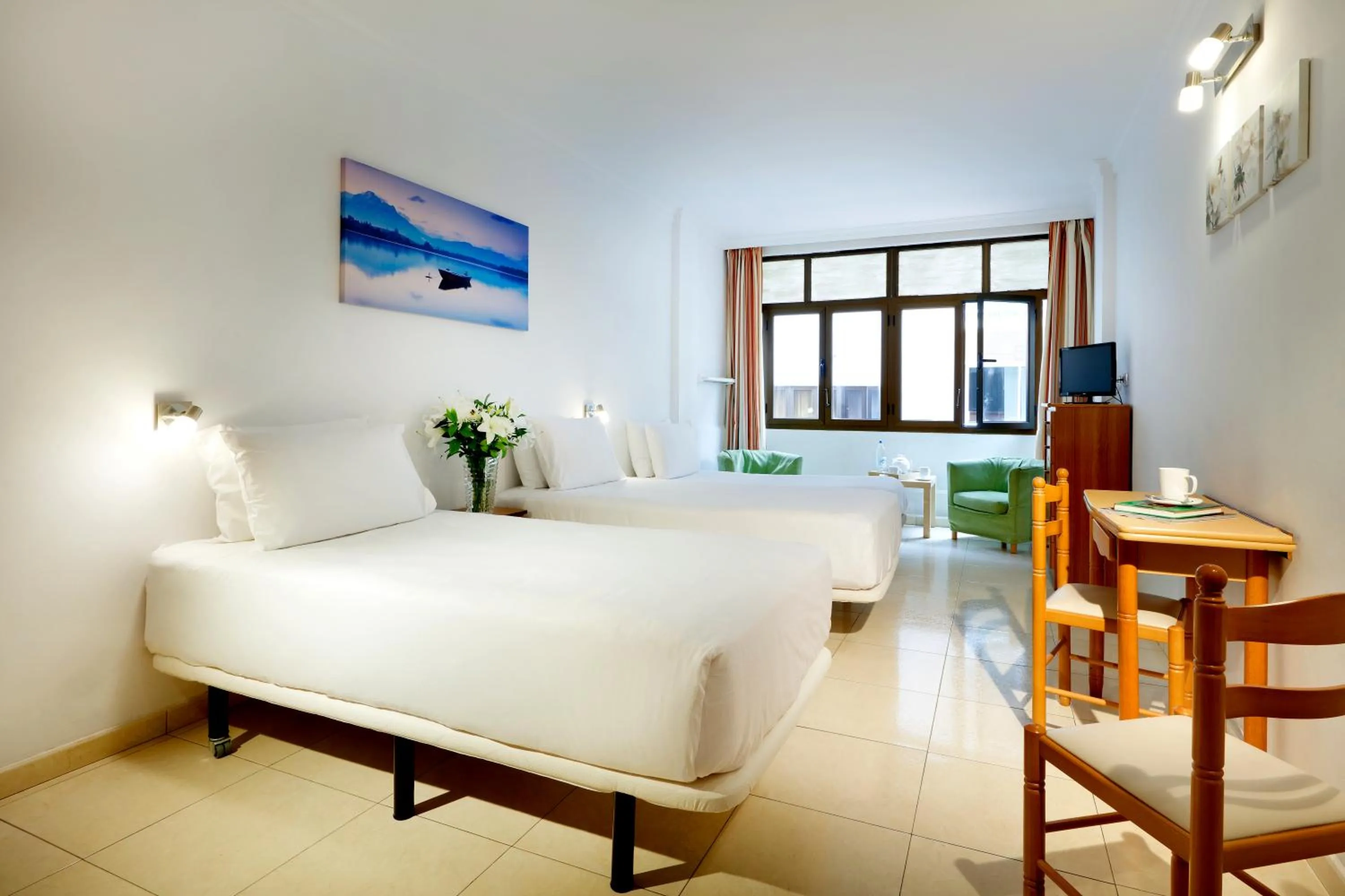 Bedroom, Bed in Crisol Faycán