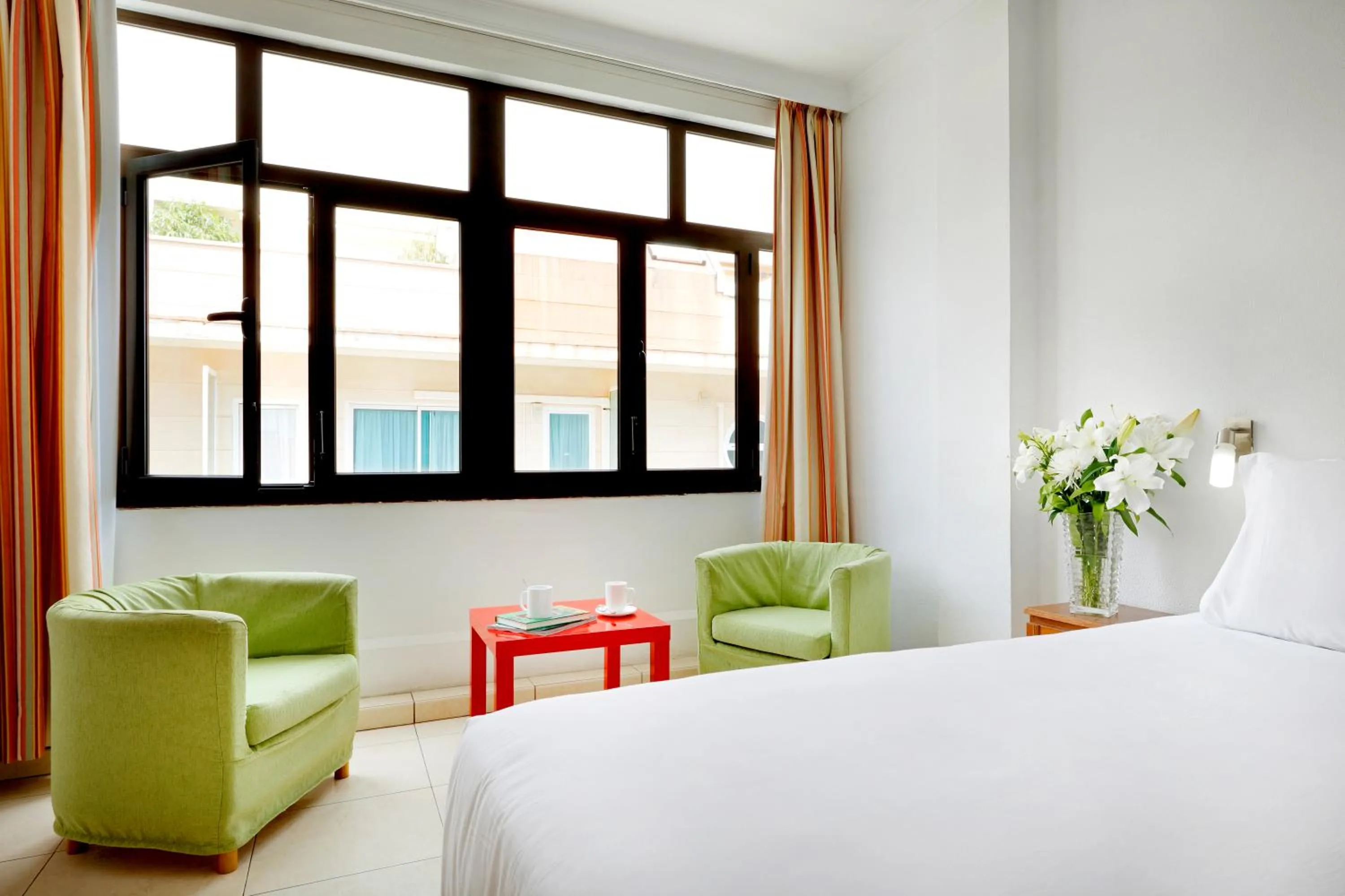 Bedroom, Bed in Crisol Faycán