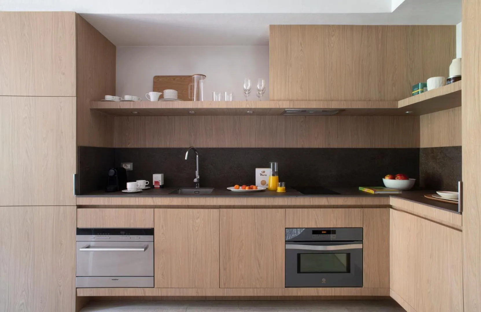 Coffee/tea facilities in Eric Vökel Boutique Apartments - Sagrada Familia Suites