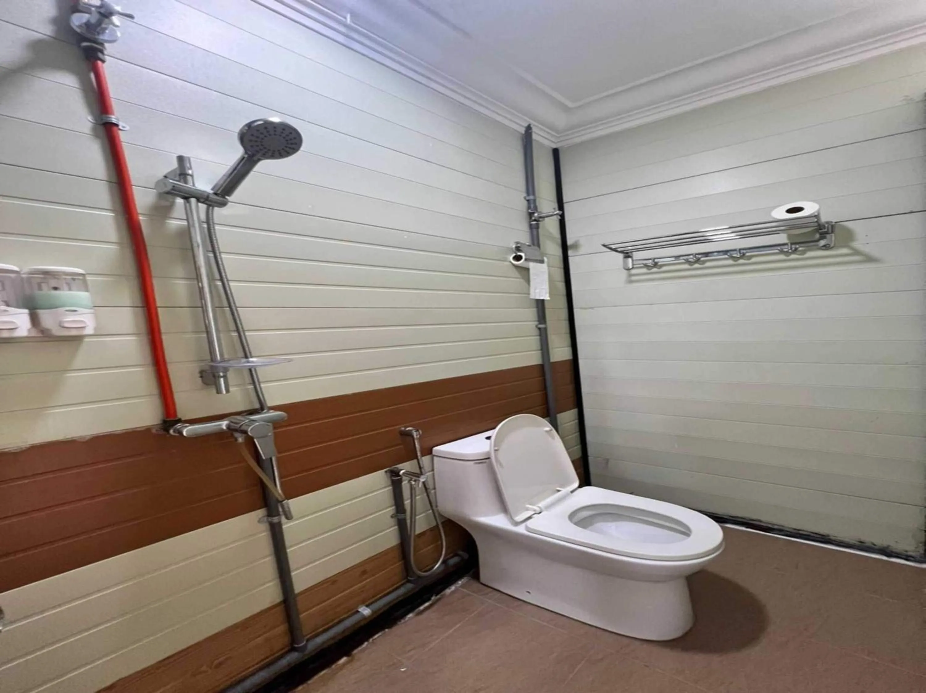 Bathroom in Hotel O Ting Brother Sg Klah Inn