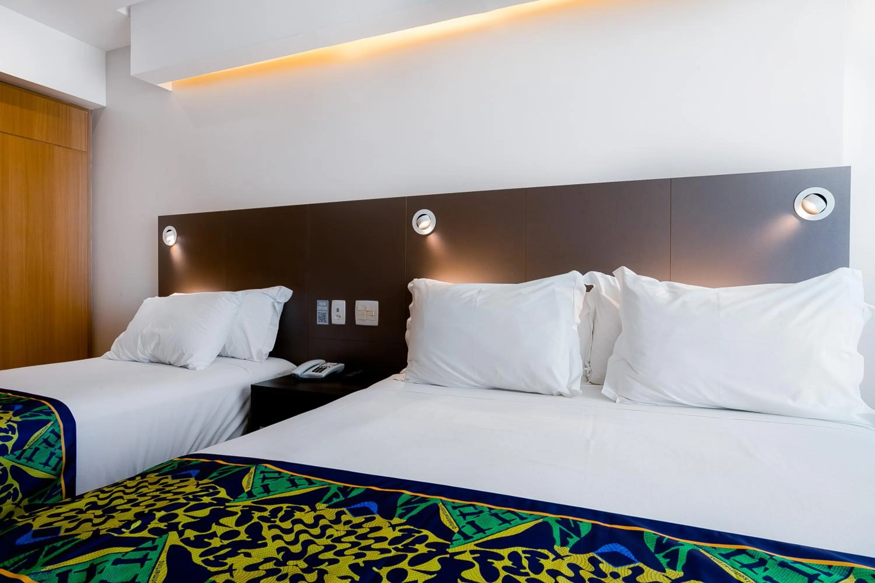 Bedroom, Bed in Arena Copacabana Hotel