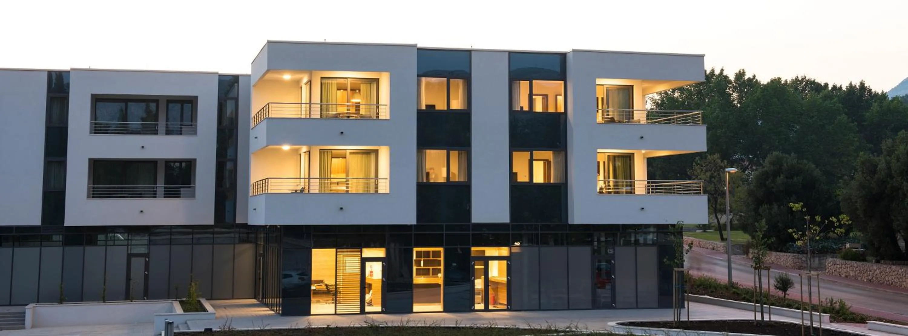 Property building in Maistra Select Srebreno Premium Apartments