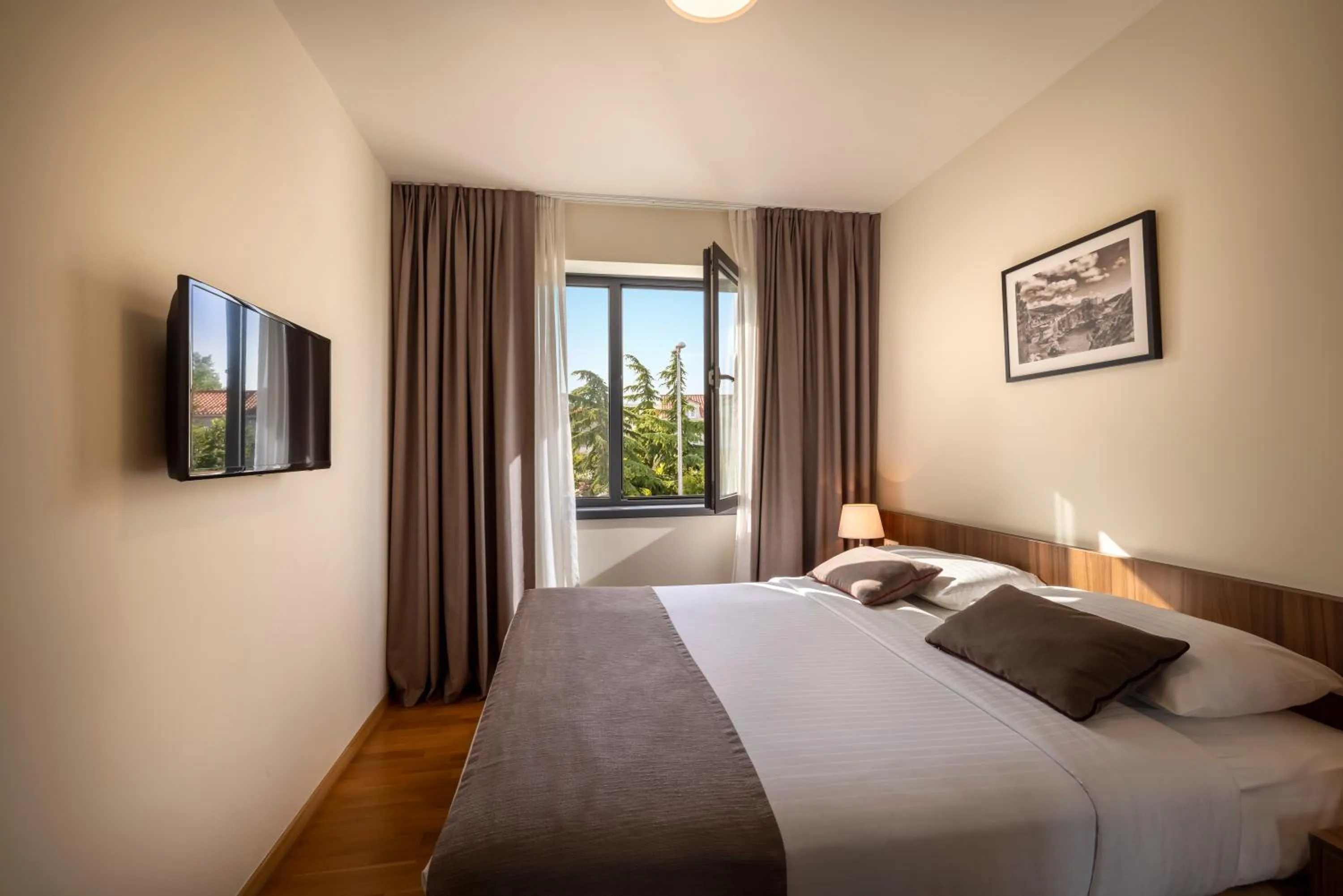 Bedroom, Bed in Maistra Select Srebreno Premium Apartments