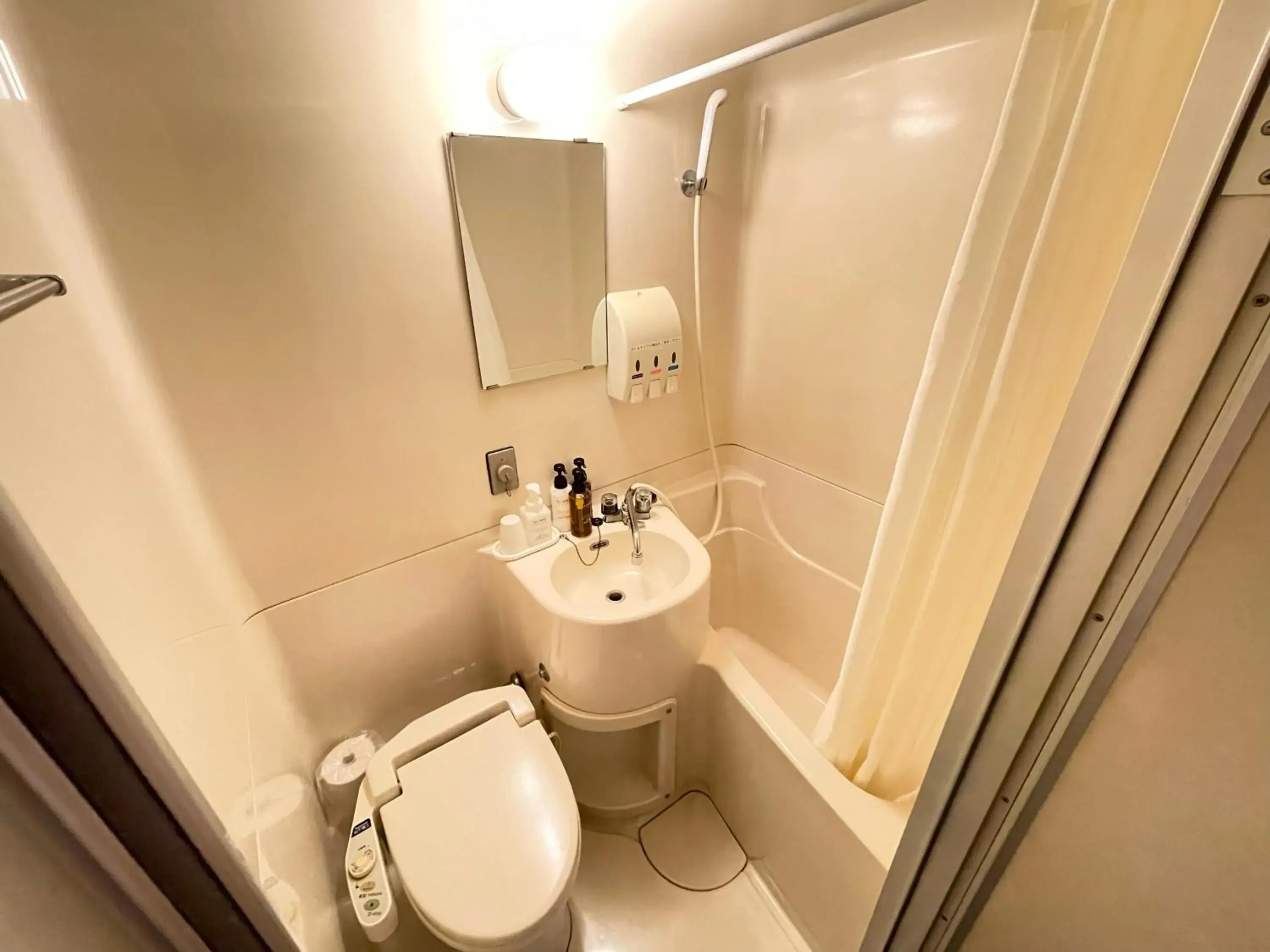 Economy Single Room - Smoking in Smile Hotel Yonago Economy Single Room - Smoking in Smile Hotel Yonago